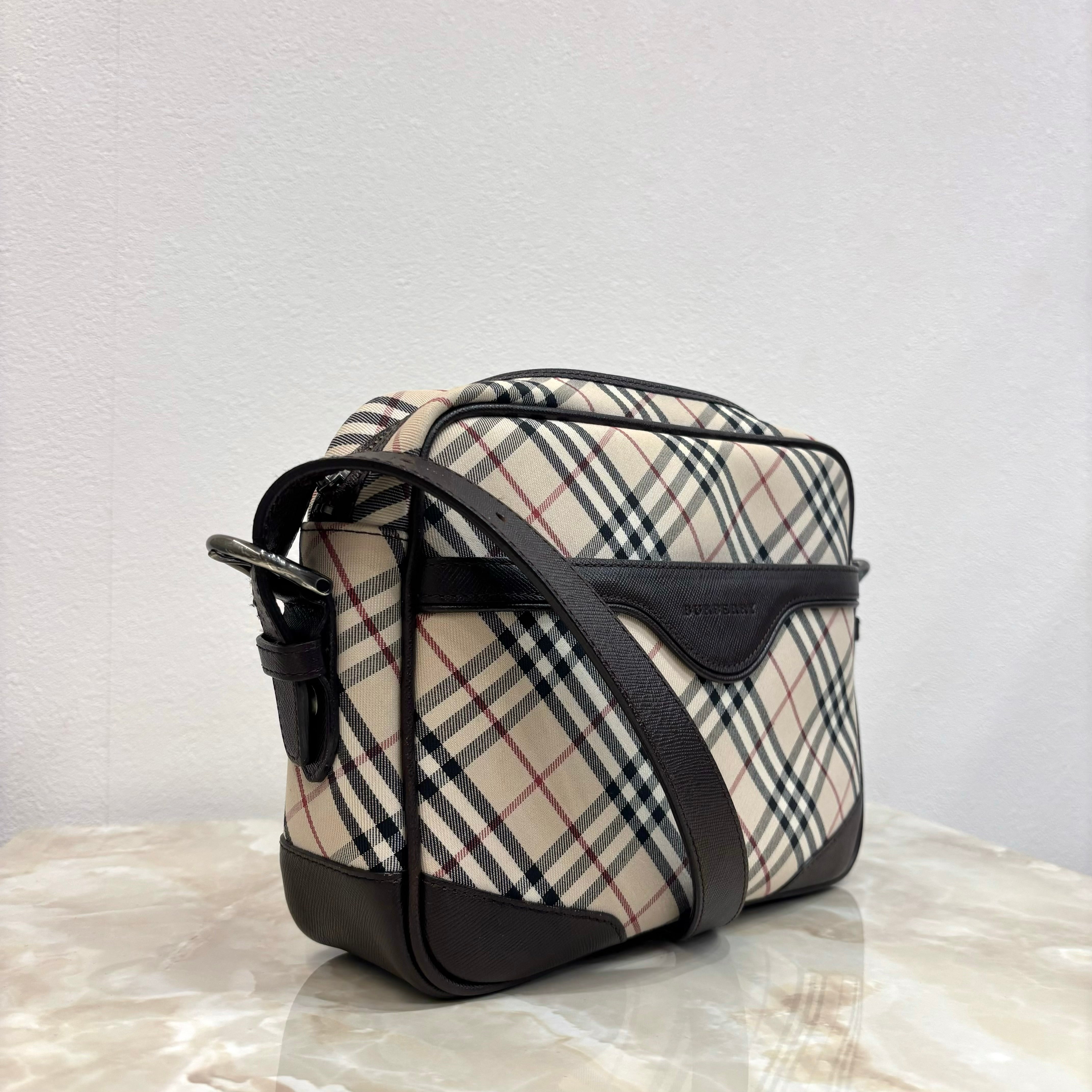 Burberry ショルダーバッグ
