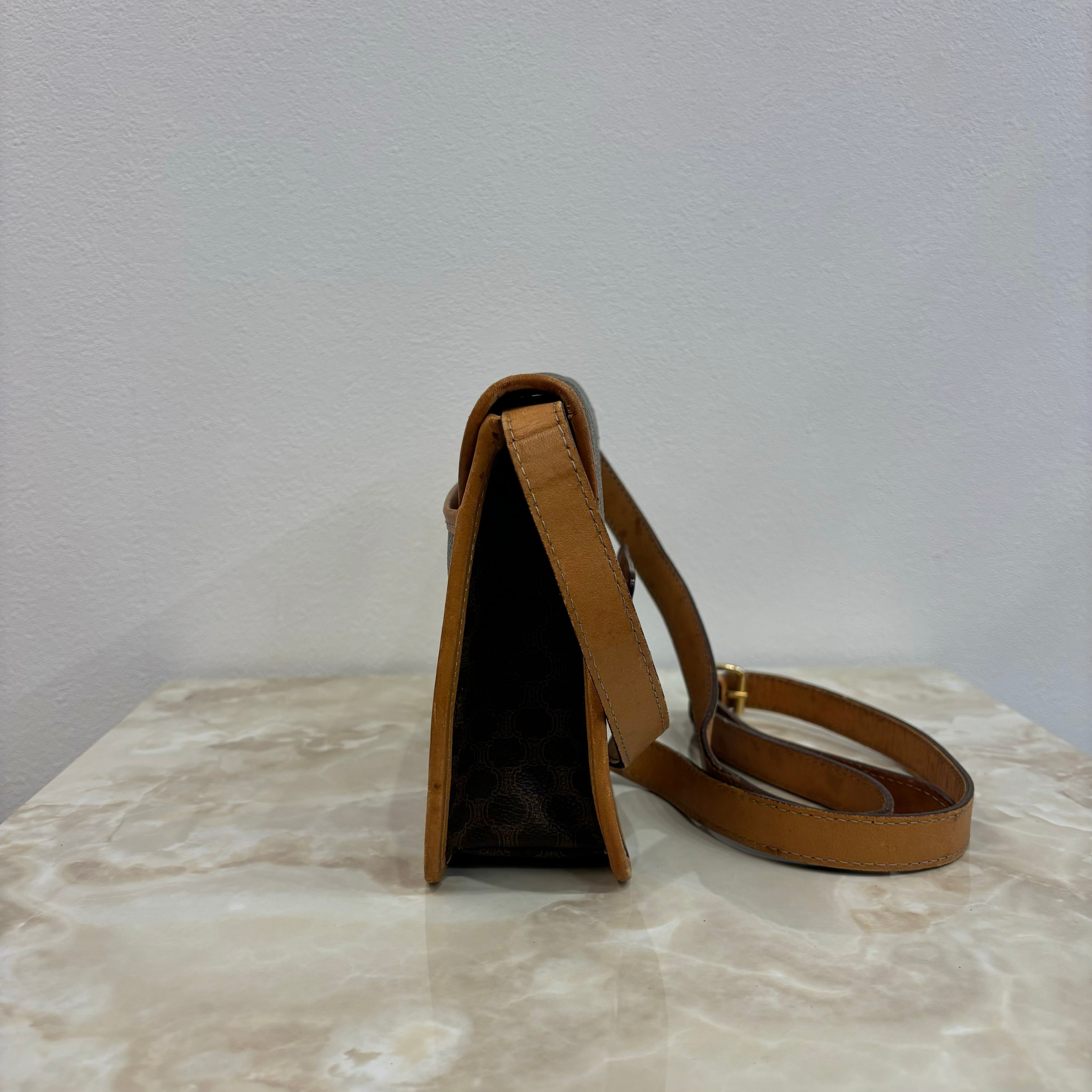 CELINE マカダムショルダーバッグ