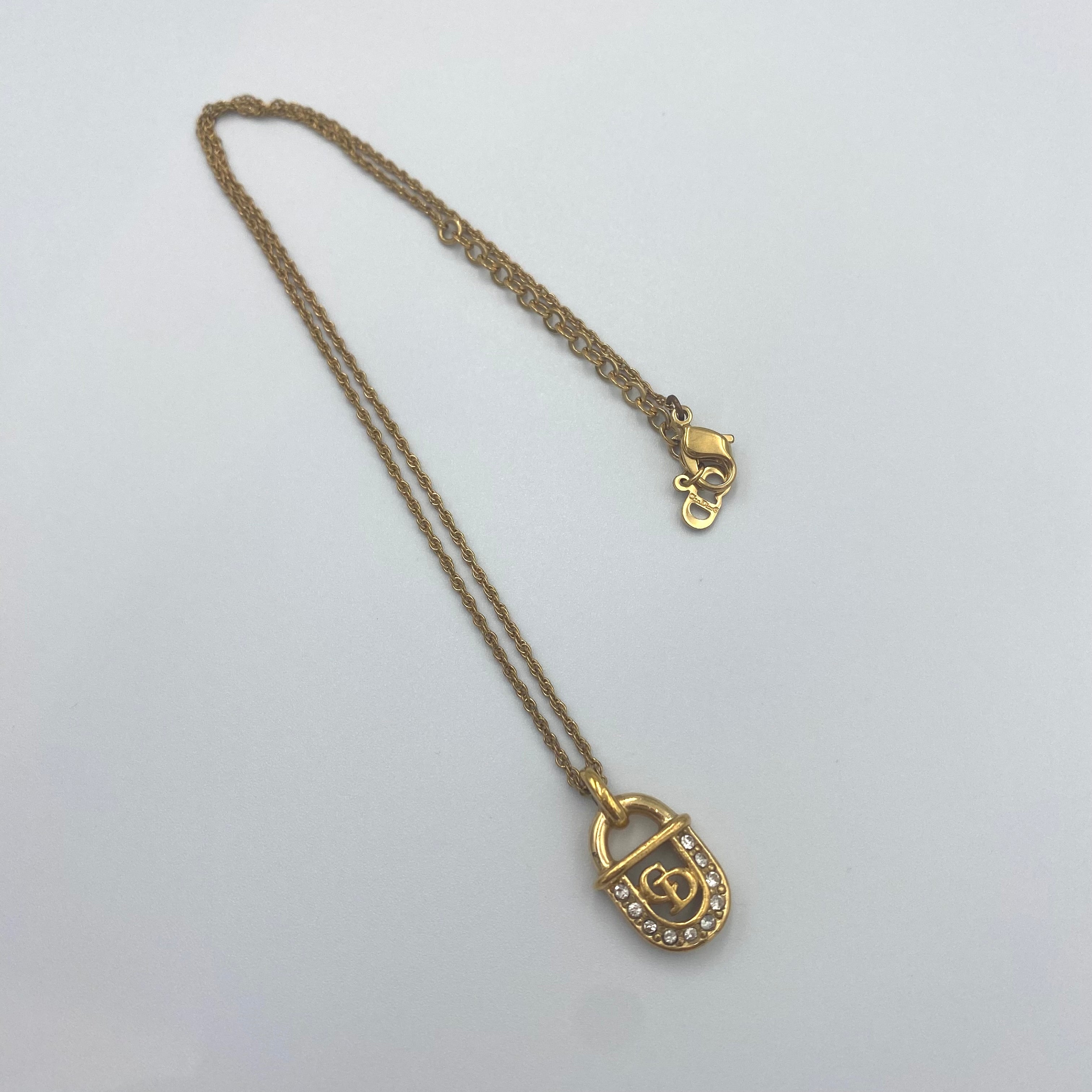Dior CDロゴ カデナモチーフ ラインストーン ネックレス