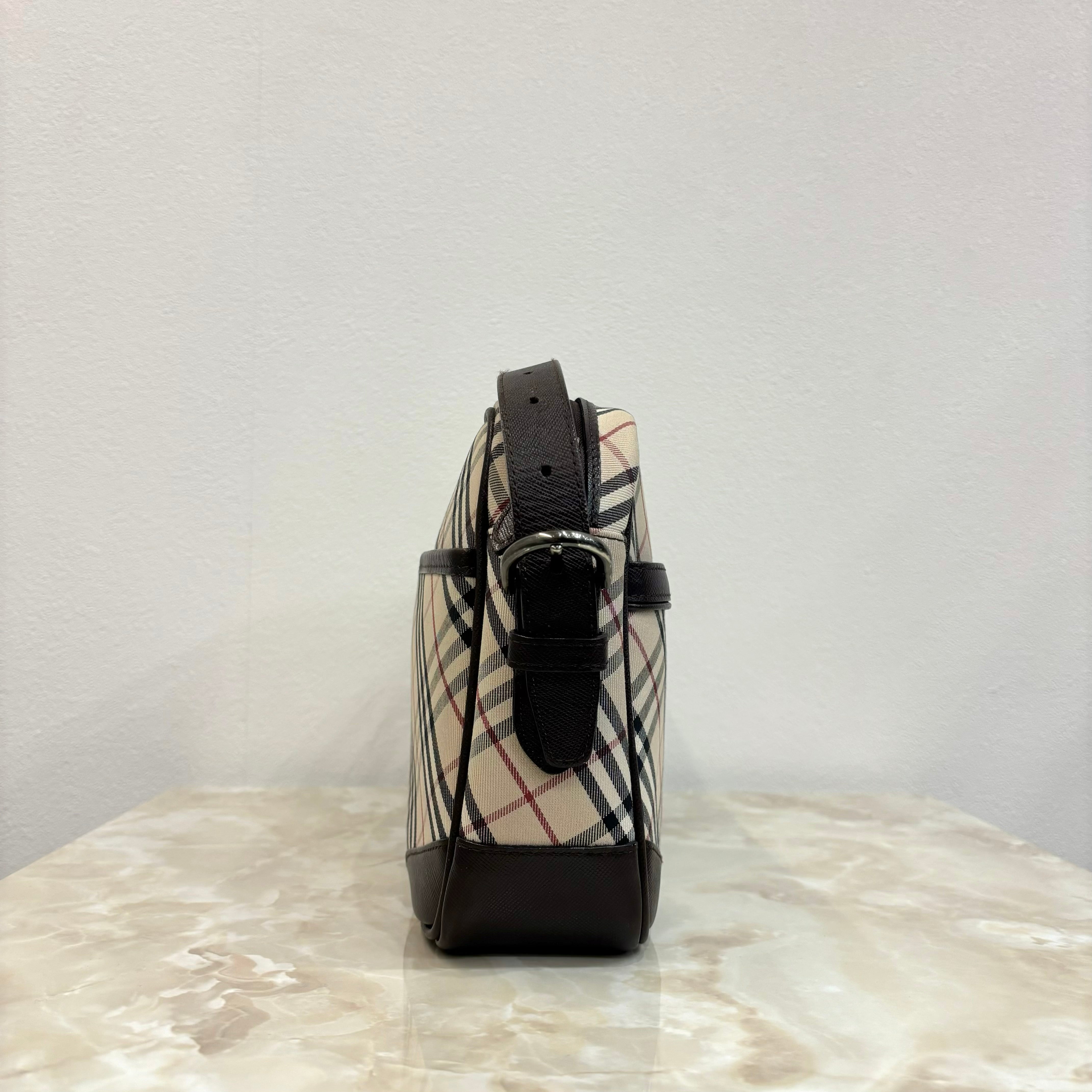 Burberry ショルダーバッグ