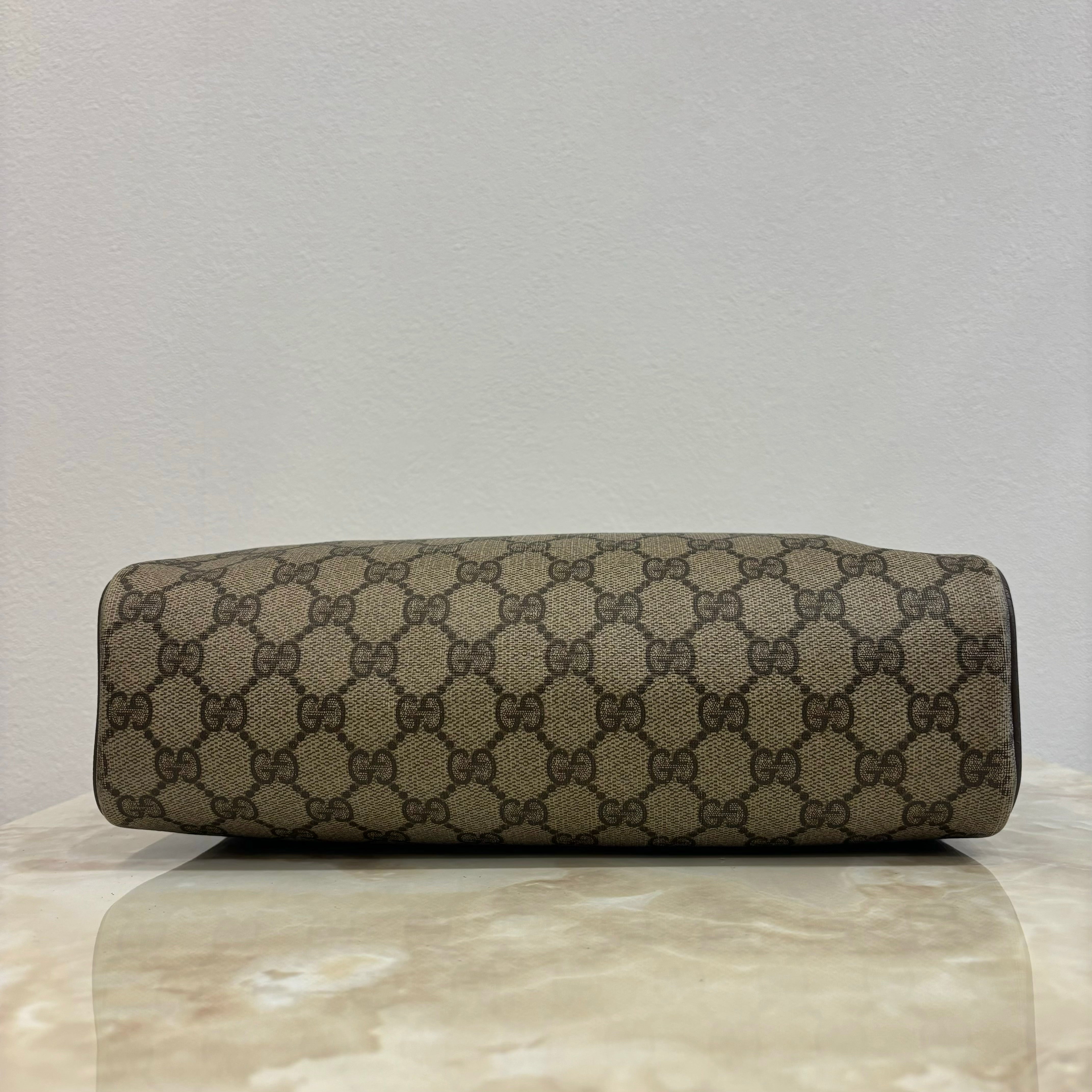 GUUCI ショルダーバッグ