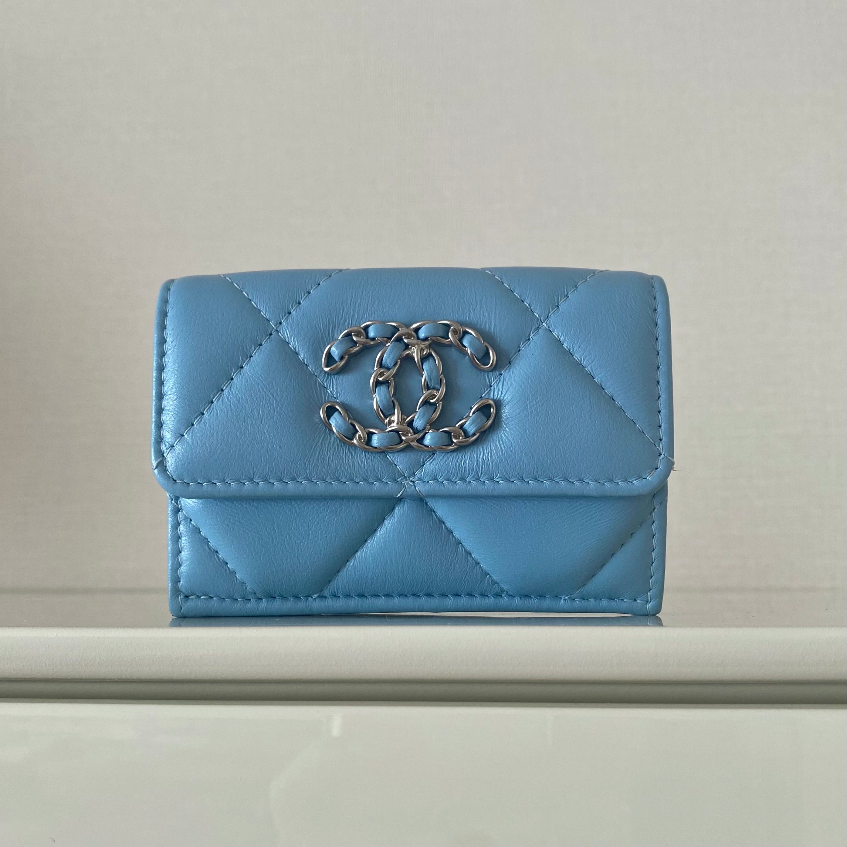 CHANEL スモール フラップ ウォレット