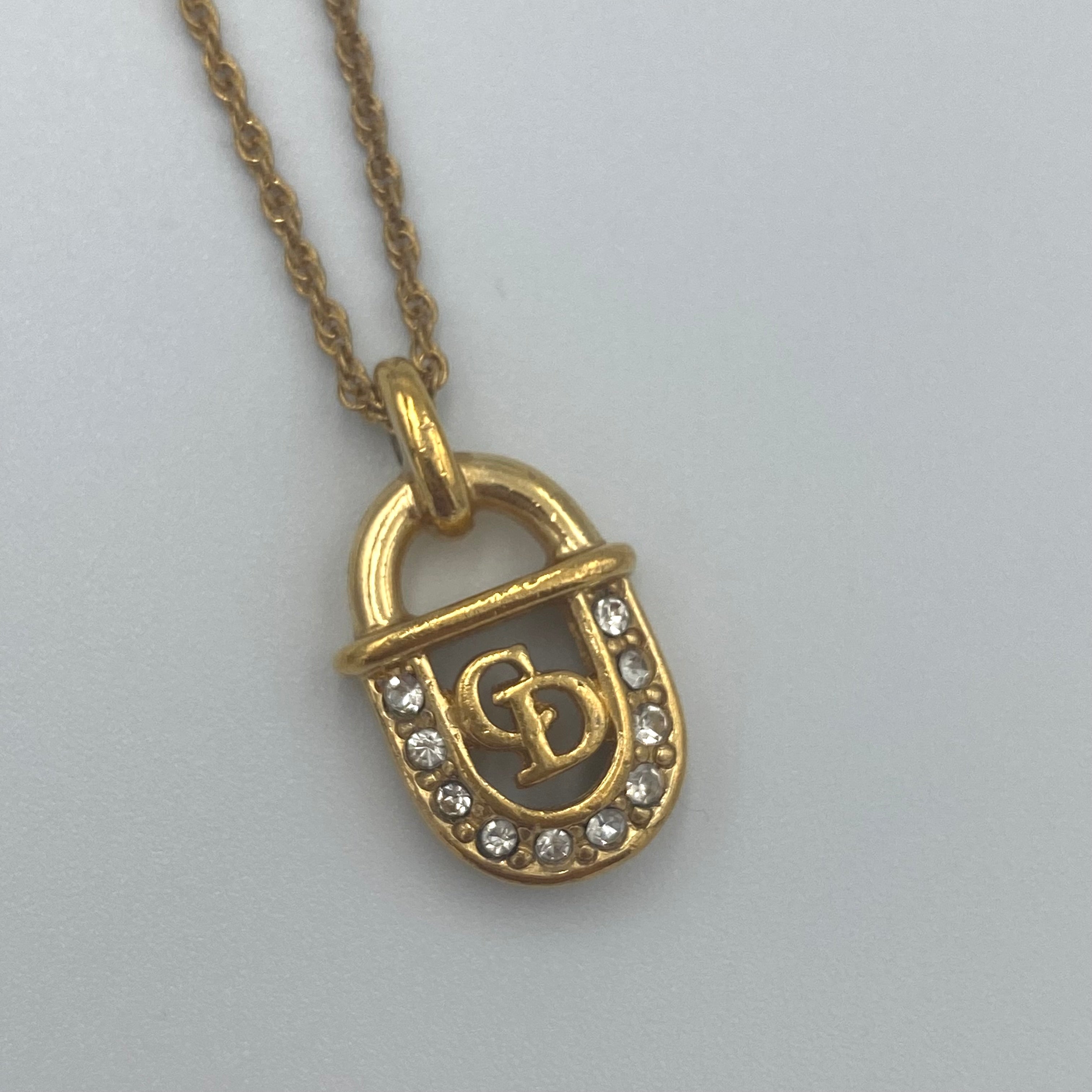 Dior CDロゴ カデナモチーフ ラインストーン ネックレス