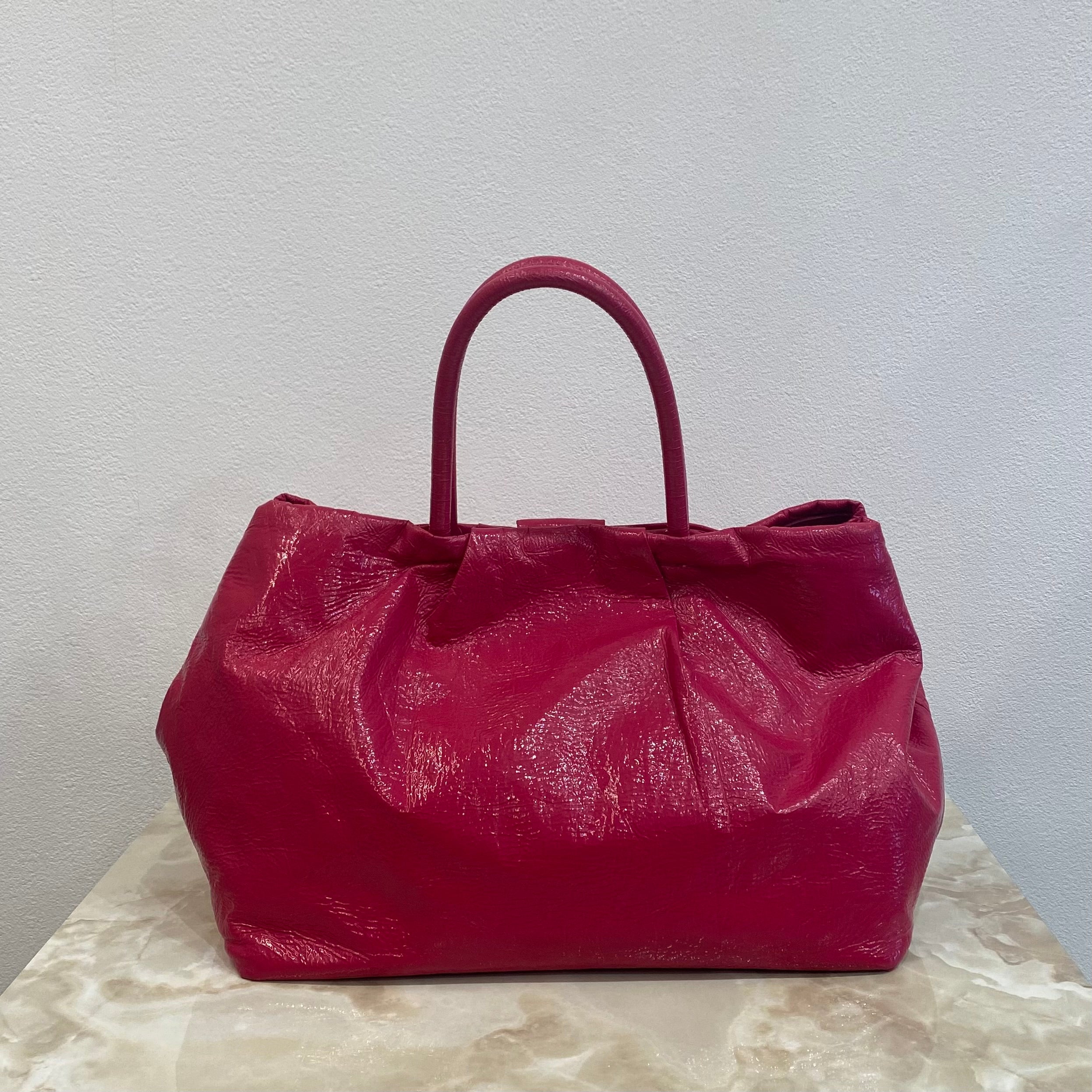 PRADA ハンドバッグ