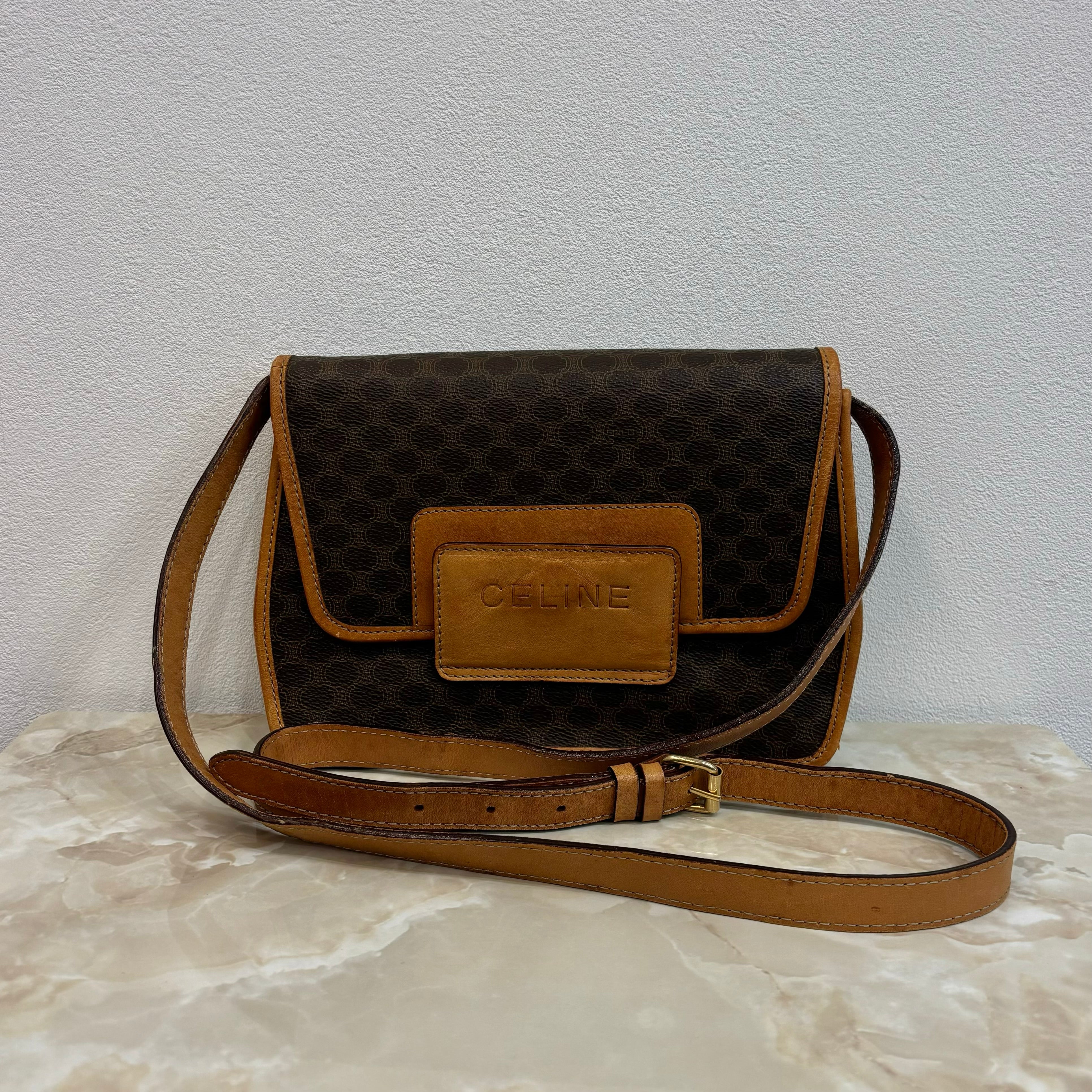 CELINE マカダムショルダーバッグ