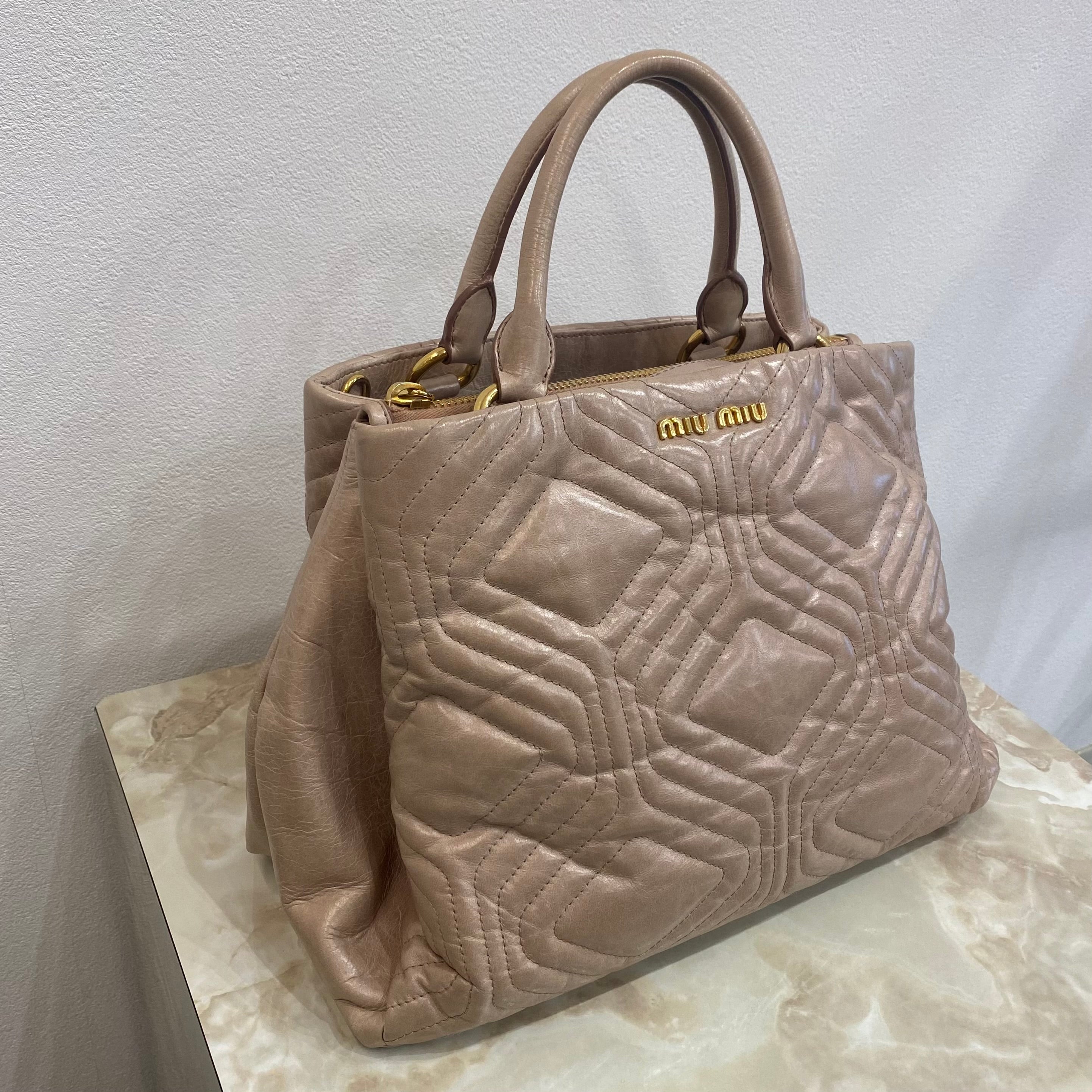 miumiu 2wayハンドバッグ
