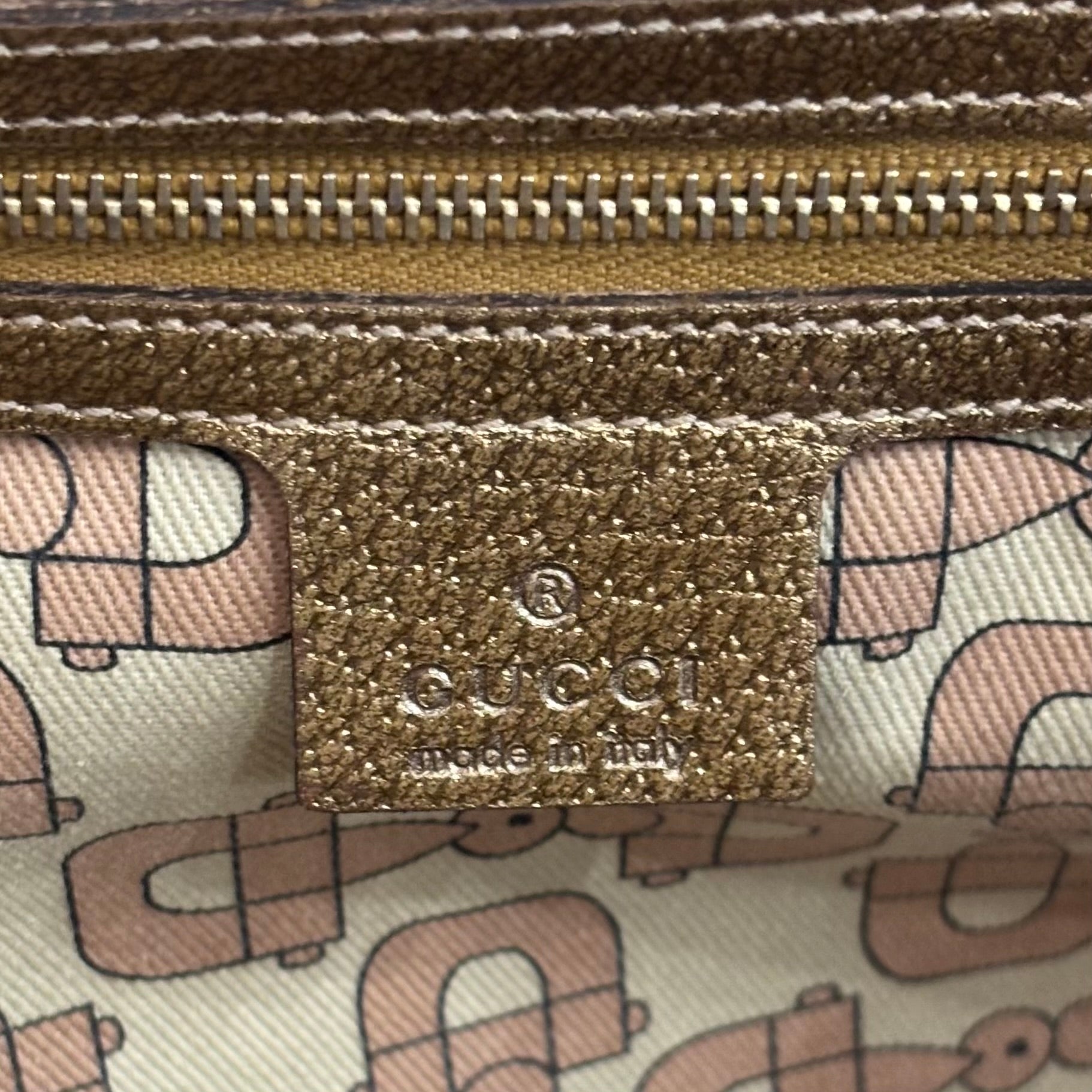 GUCCI GGキャンバス トートバッグ