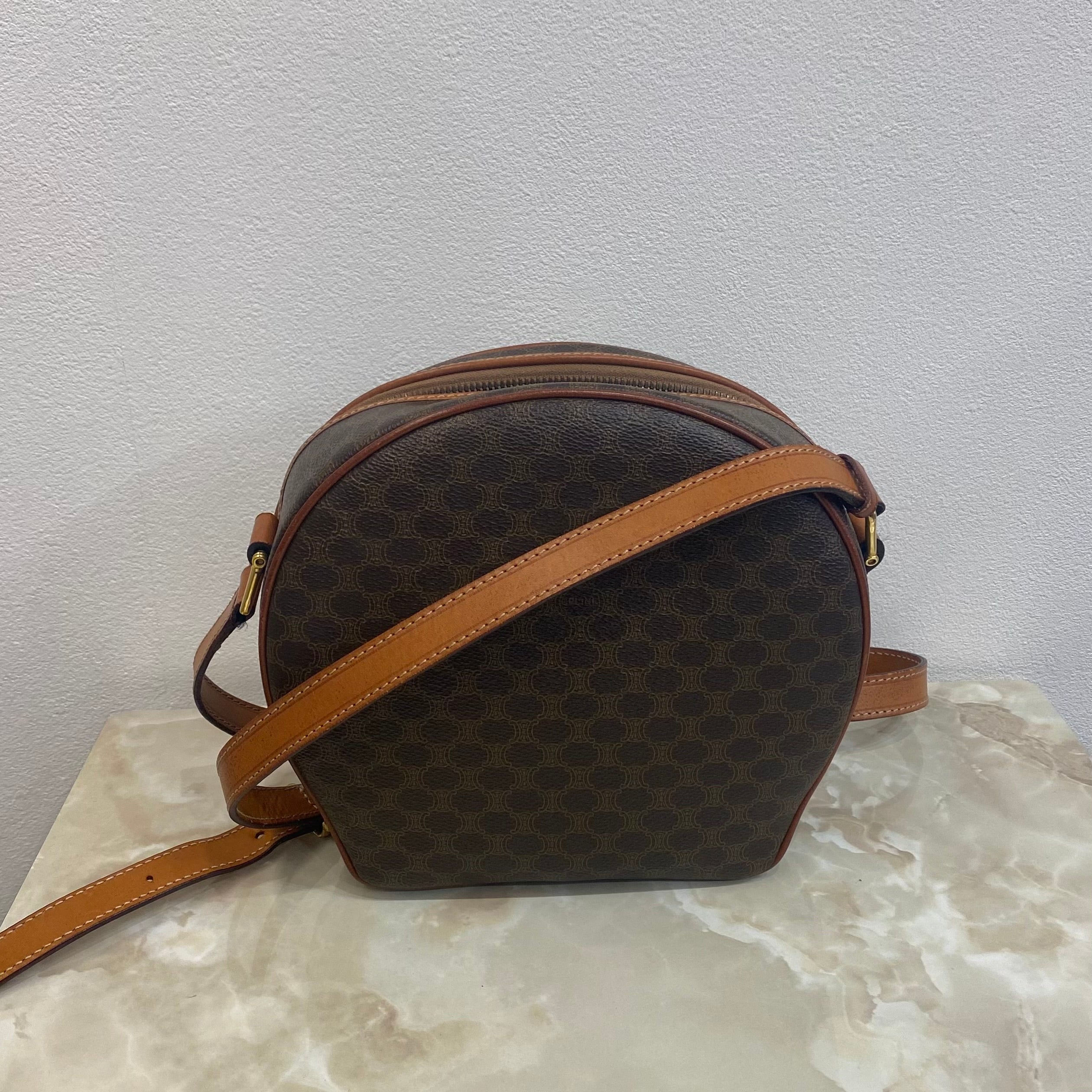 CELINE マカダム ショルダーバッグ