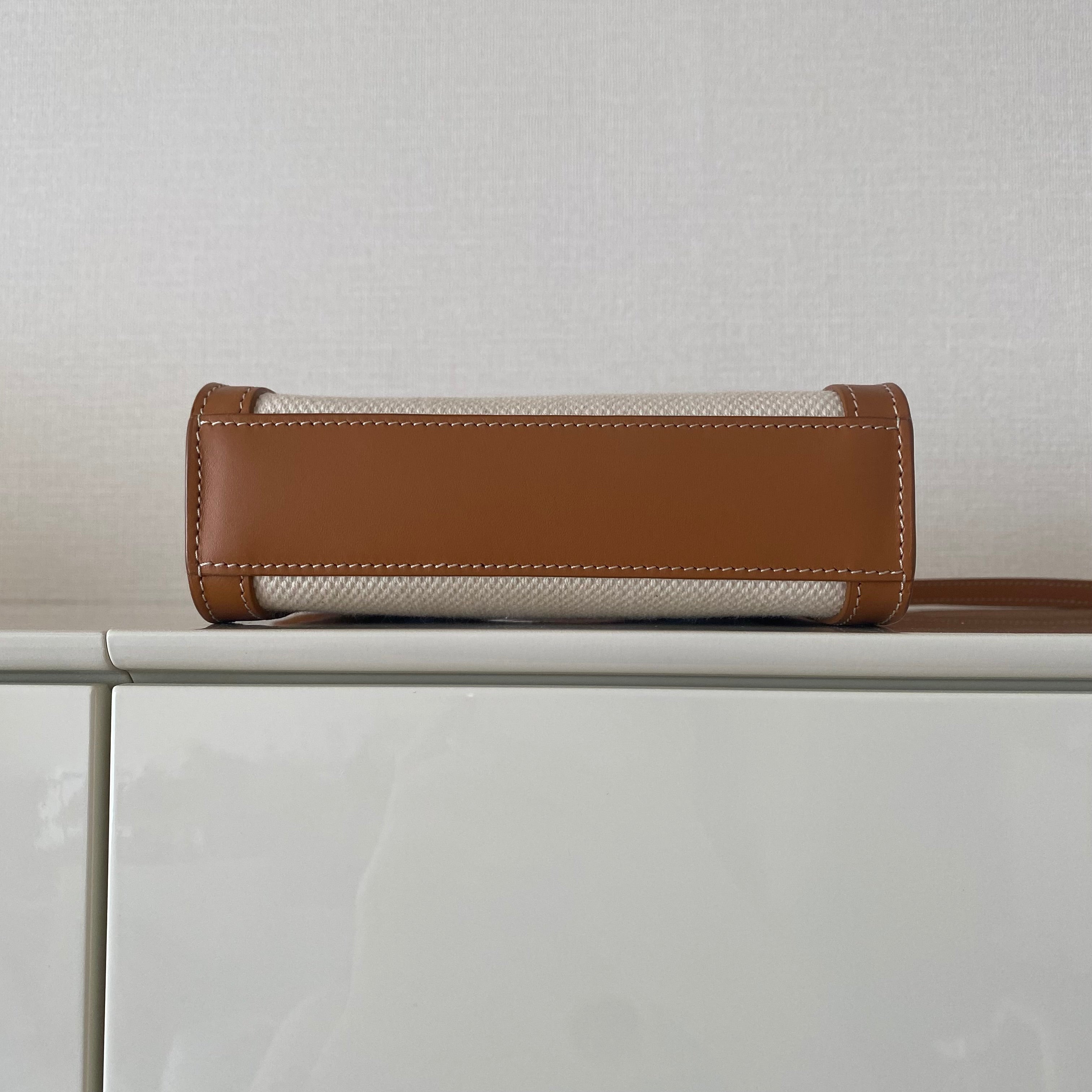 CELINE ミニバーティカルカバ ショルダーバッグ