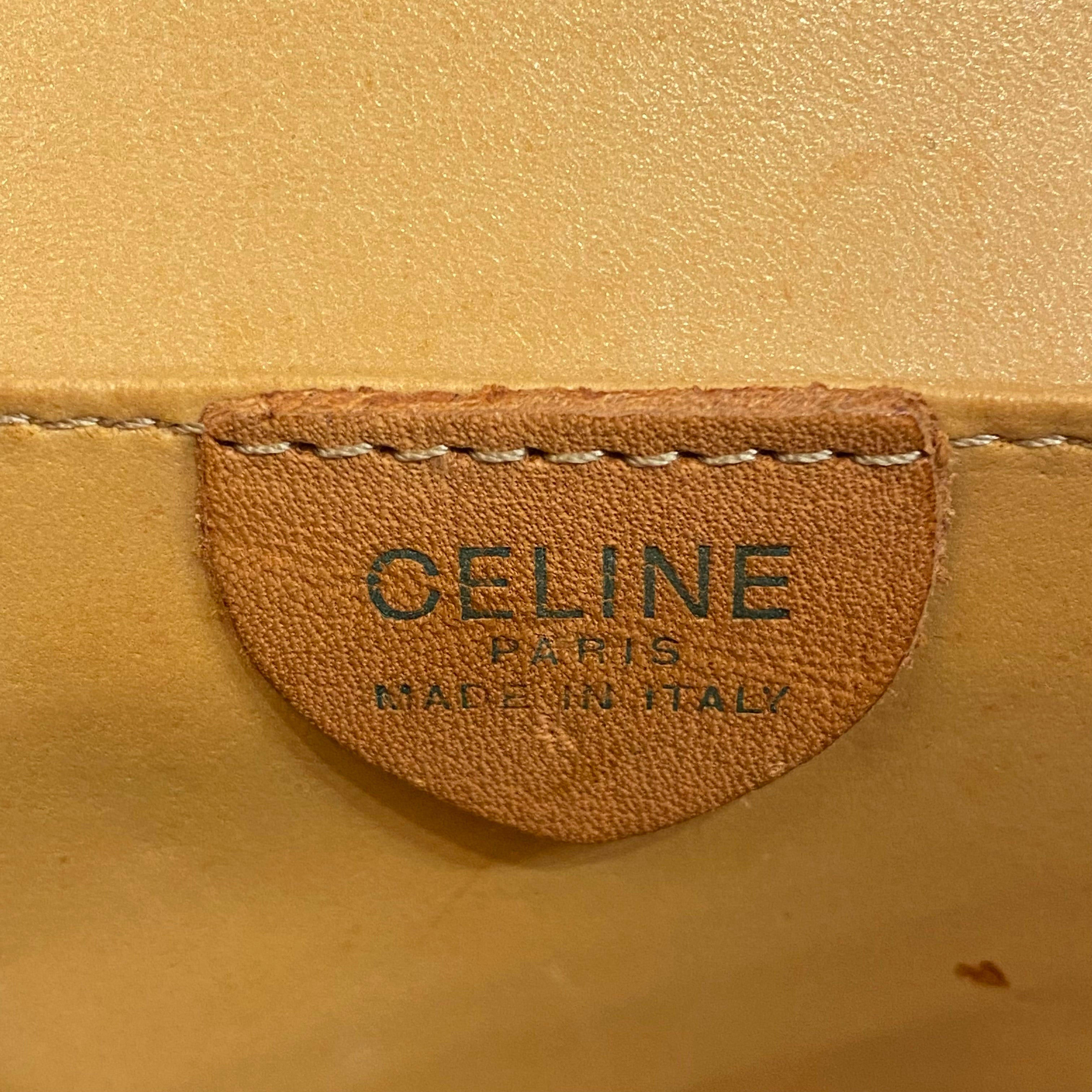 CELINE マカダム メダリオン ショルダーバッグ