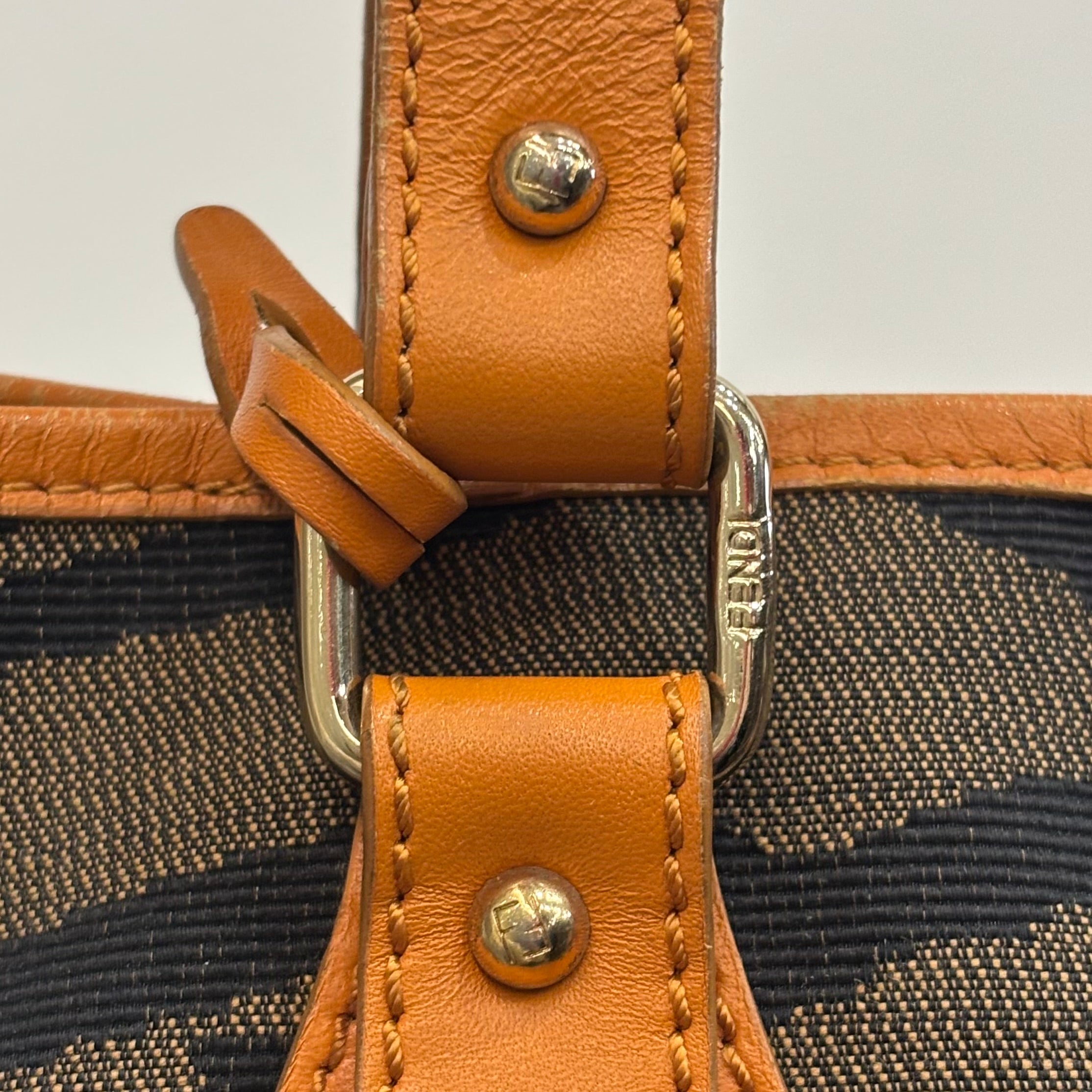 FENDI ハンドバッグ