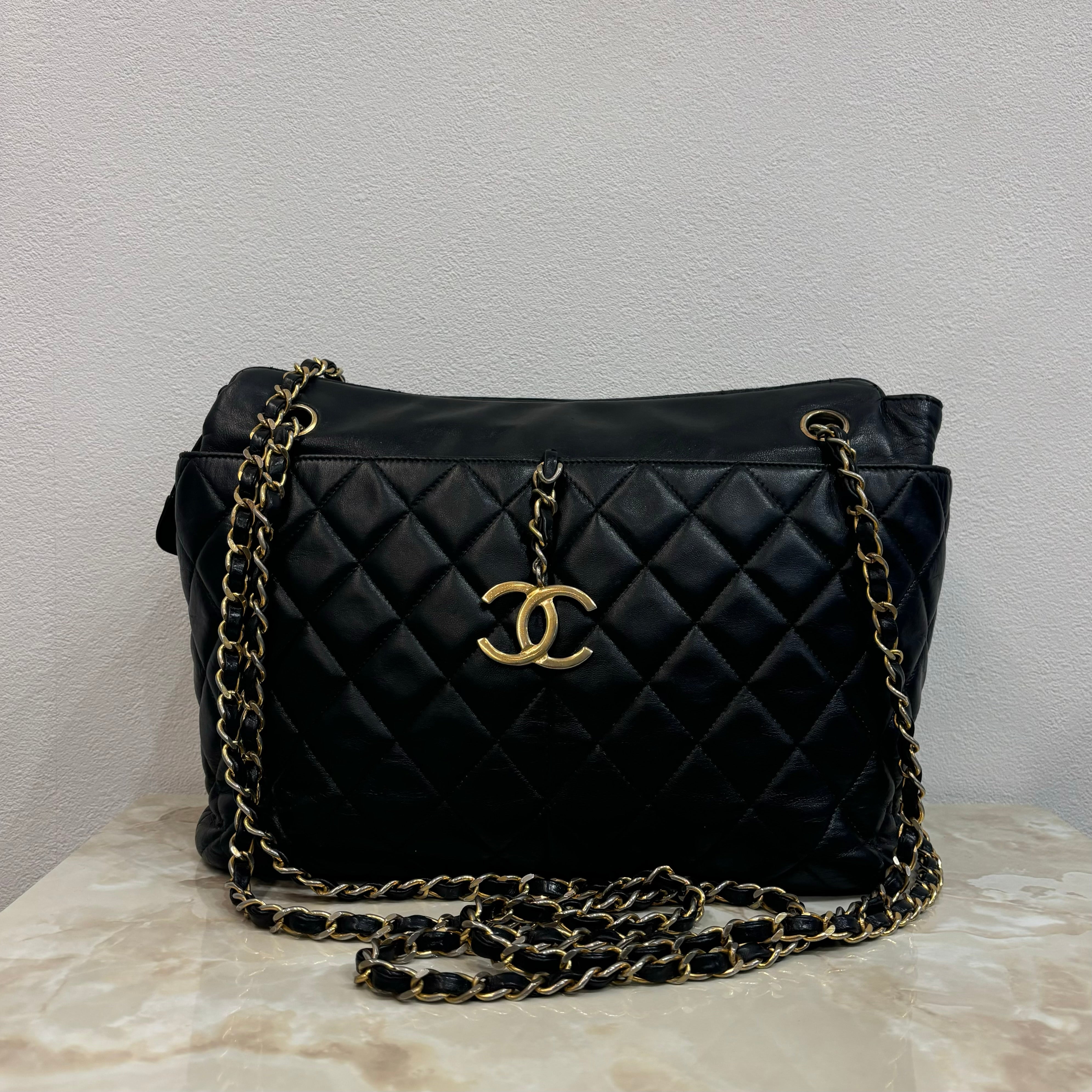 CHANEL マトラッセ ココマーク チェーンショルダーバッグ