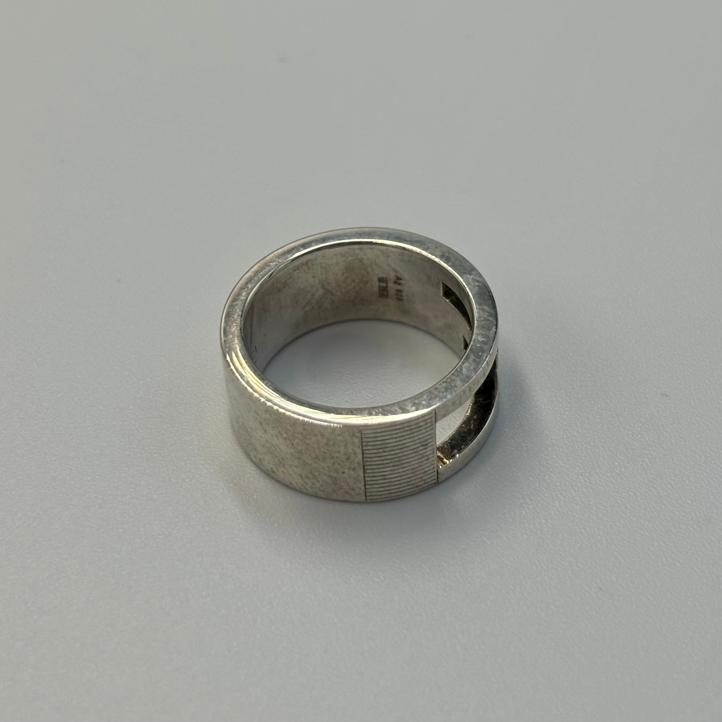 GUCCI カットアウトG リング