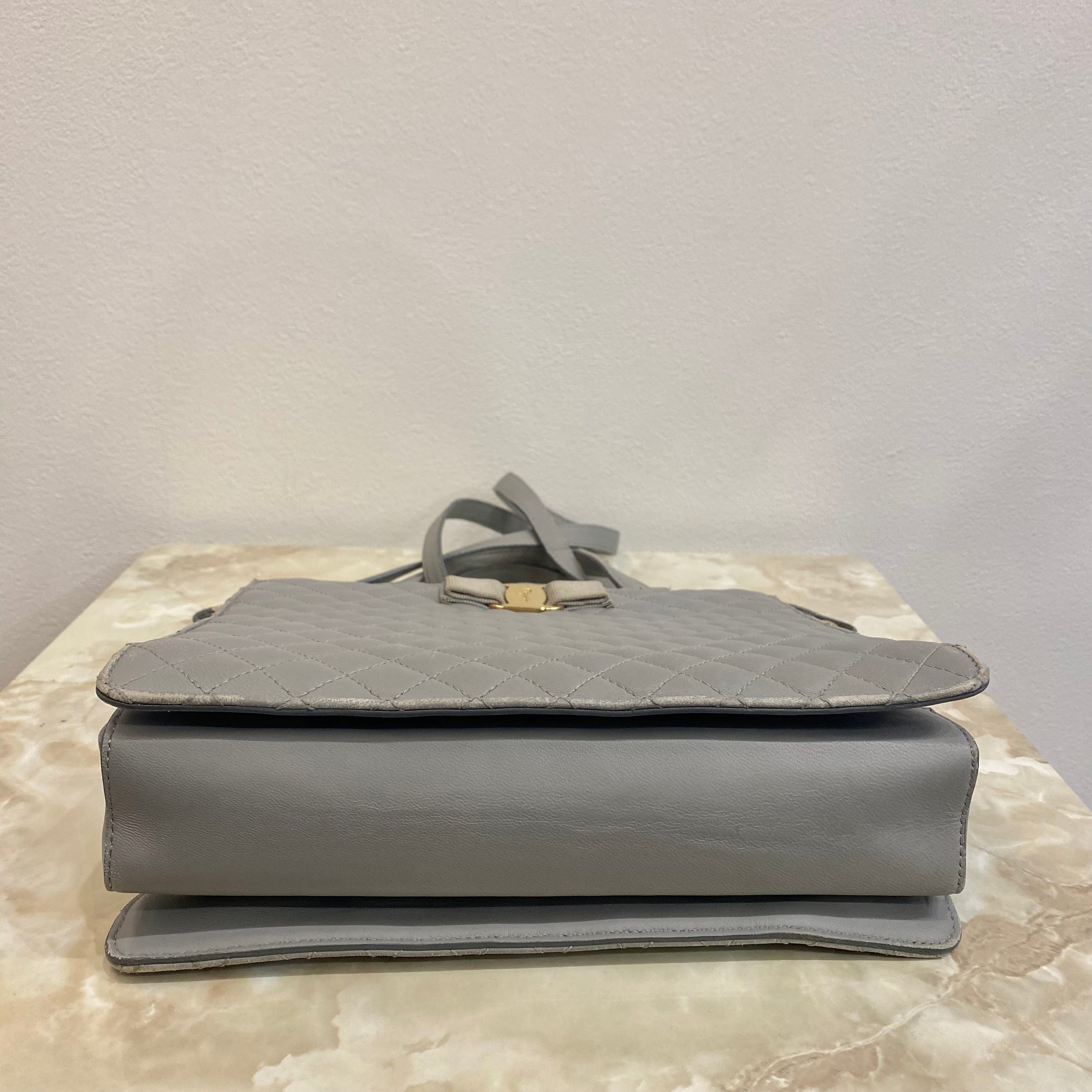 Salvatore Ferragamo 2wayショルダーバッグ