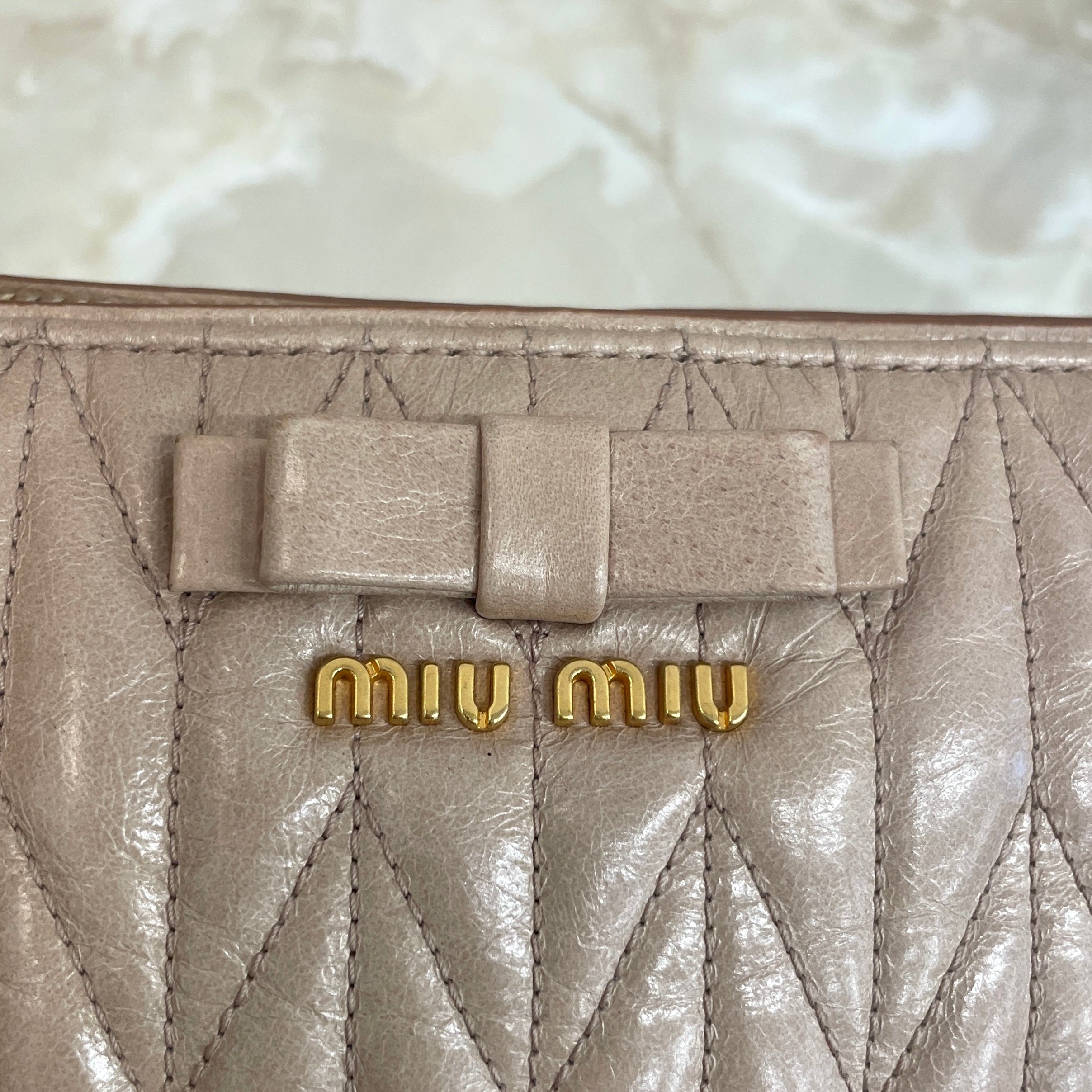 MiuMu ショルダーバッグ