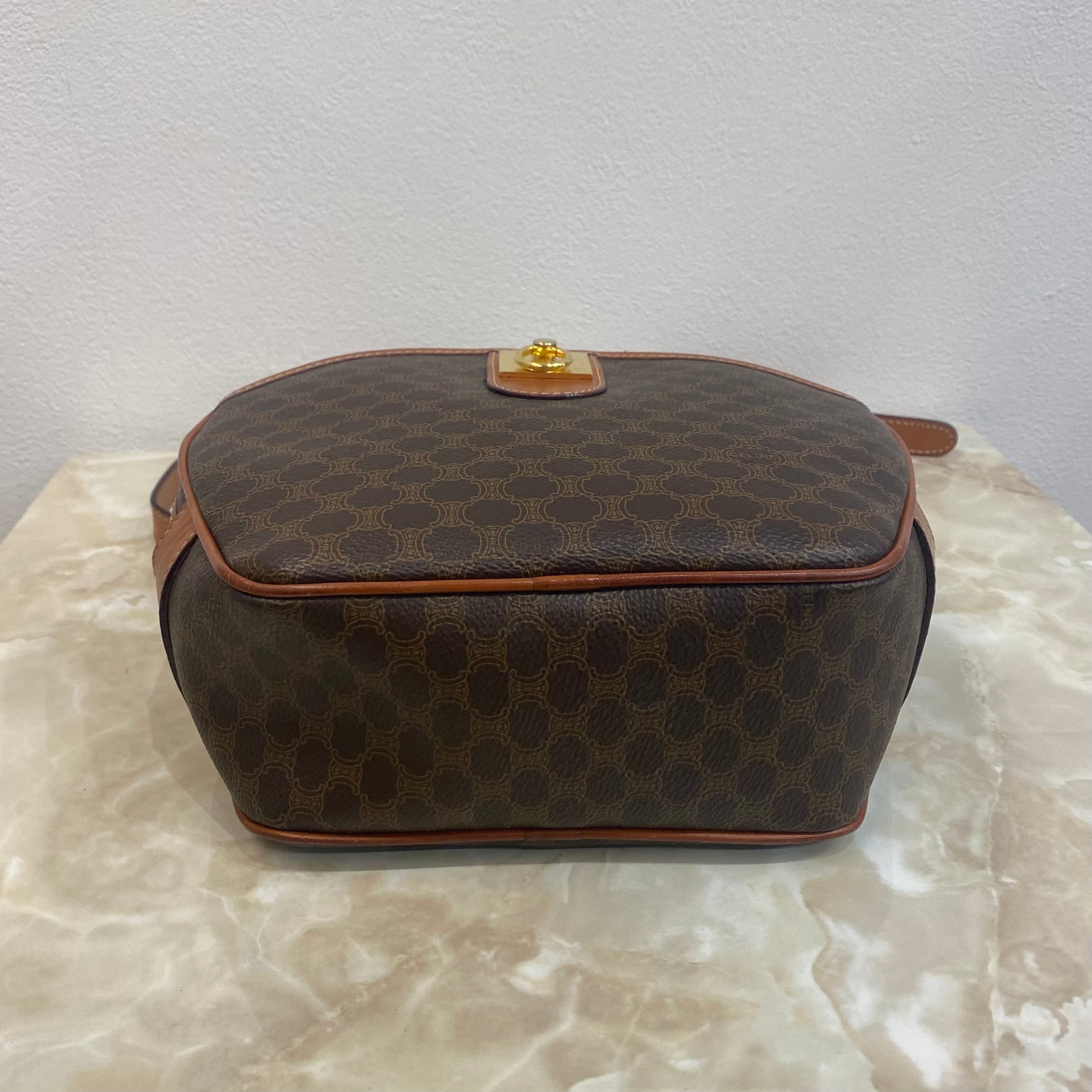 CELINE マカダム ショルダーバッグ