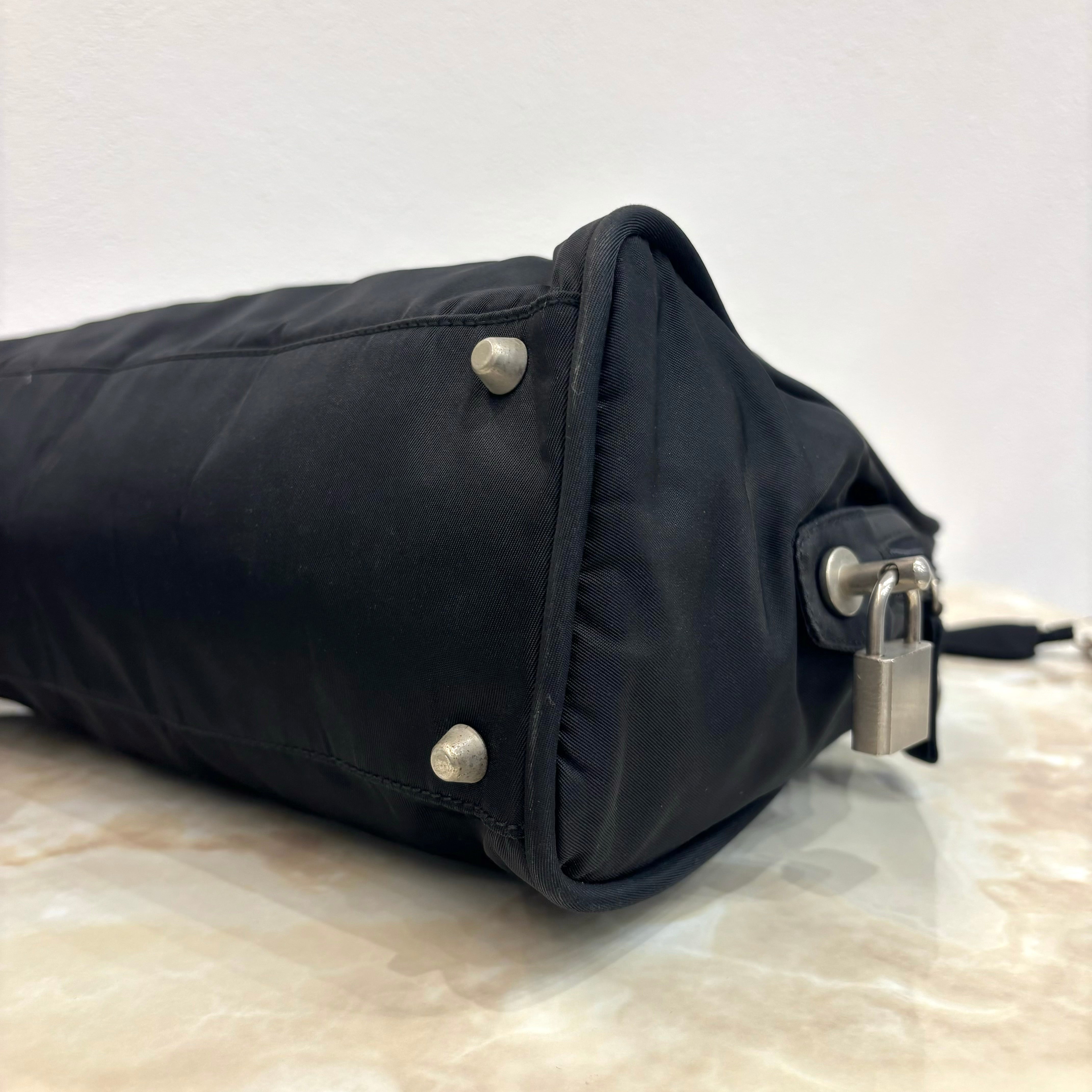 PRADA テスート ハンドバッグ