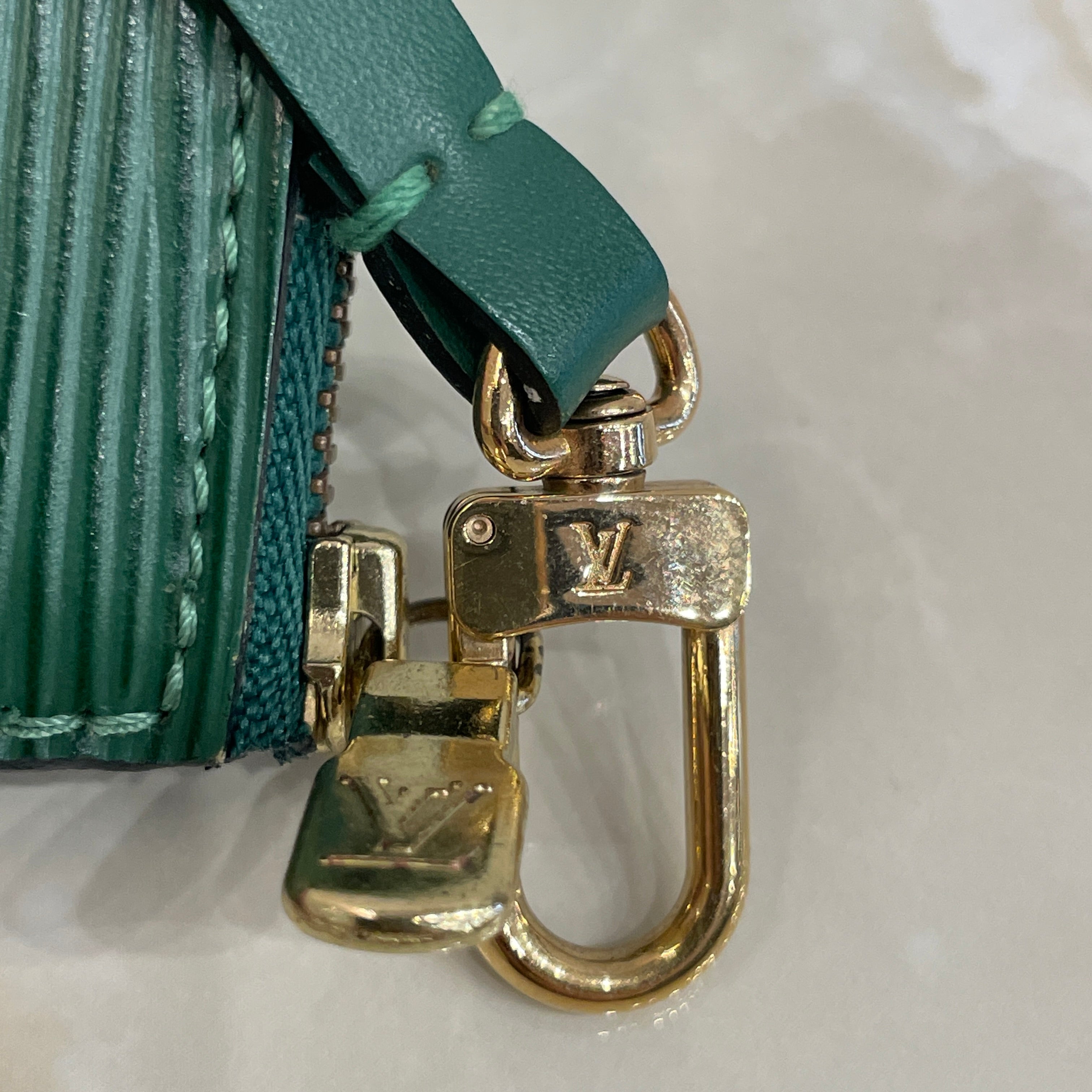 LOUIS VUITTON エピ ハンドバッグ