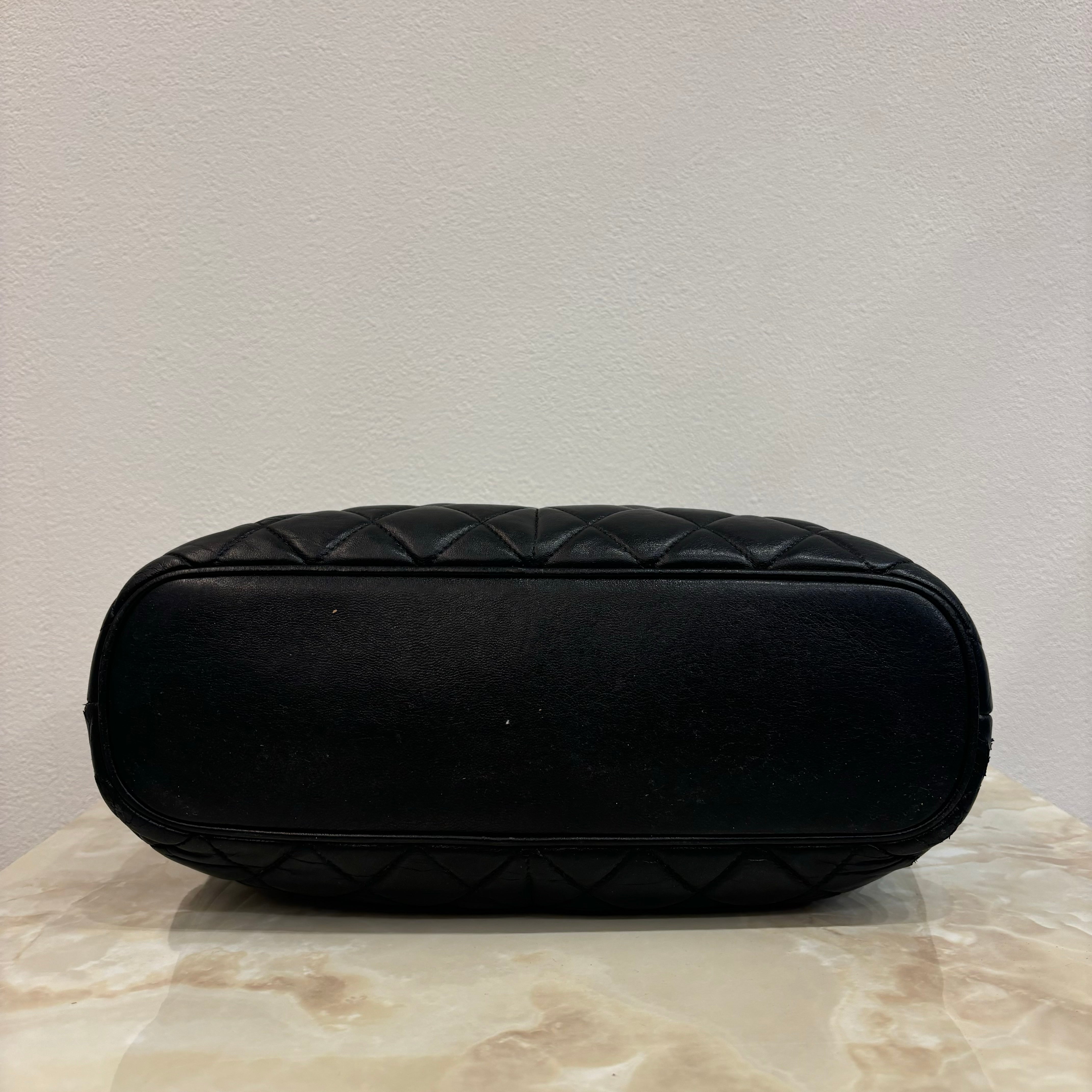 CHANEL マトラッセ ココマーク チェーンショルダーバッグ