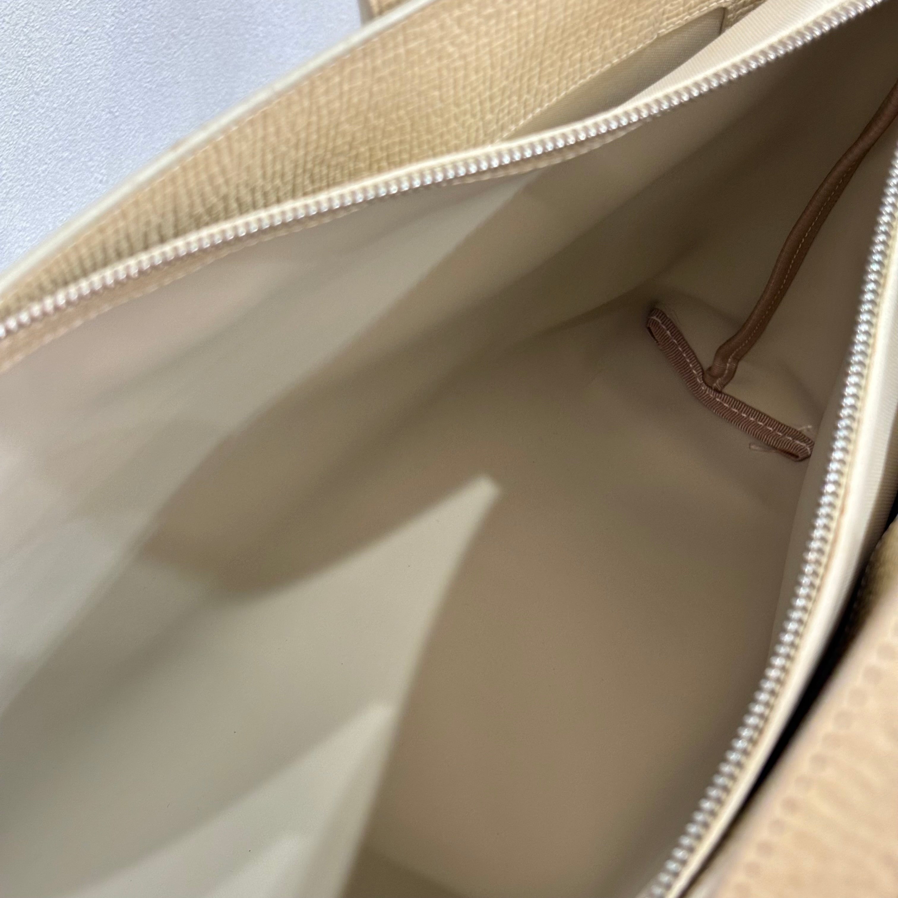 LOEWE ハンドバッグ