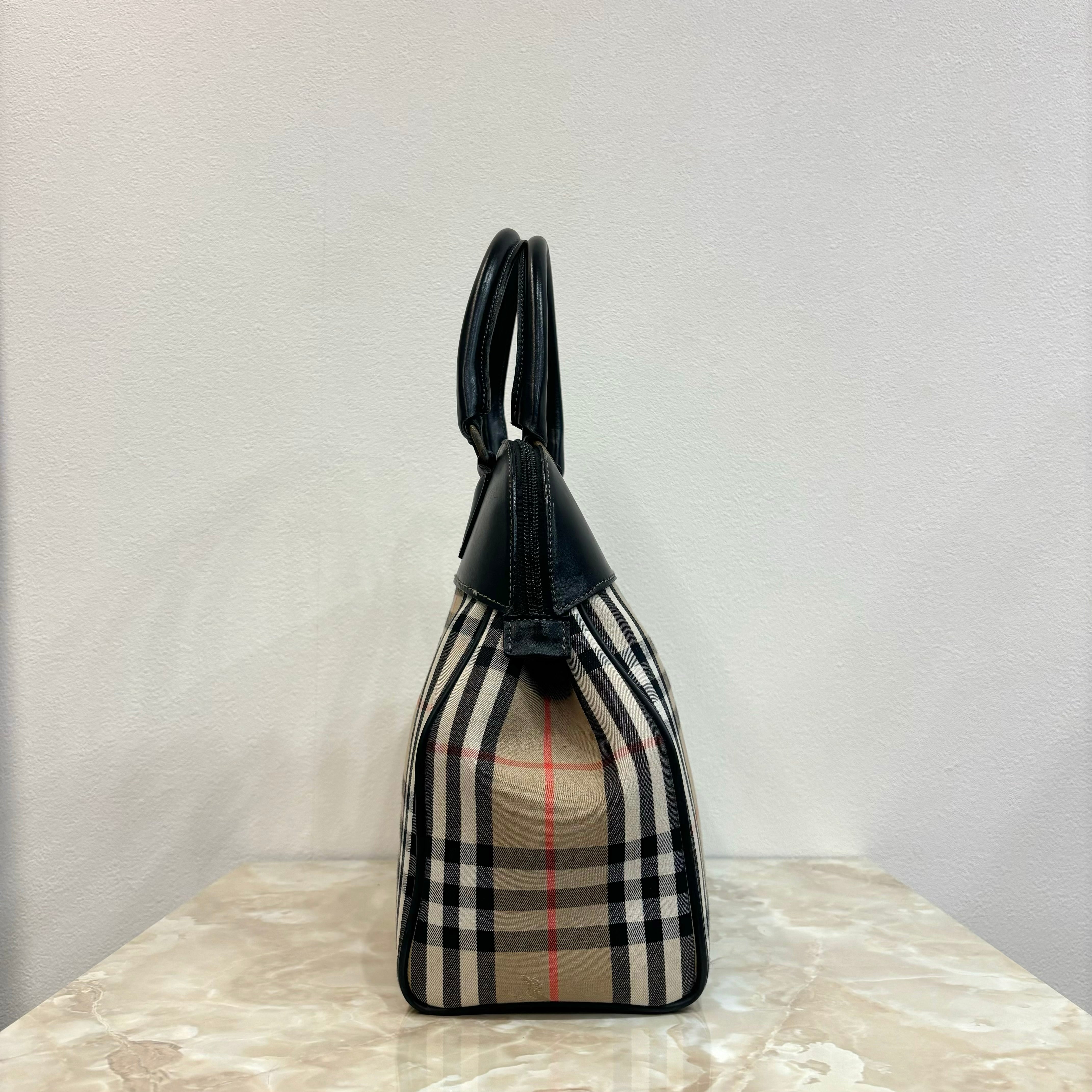 BURBERRY 2wayバッグ