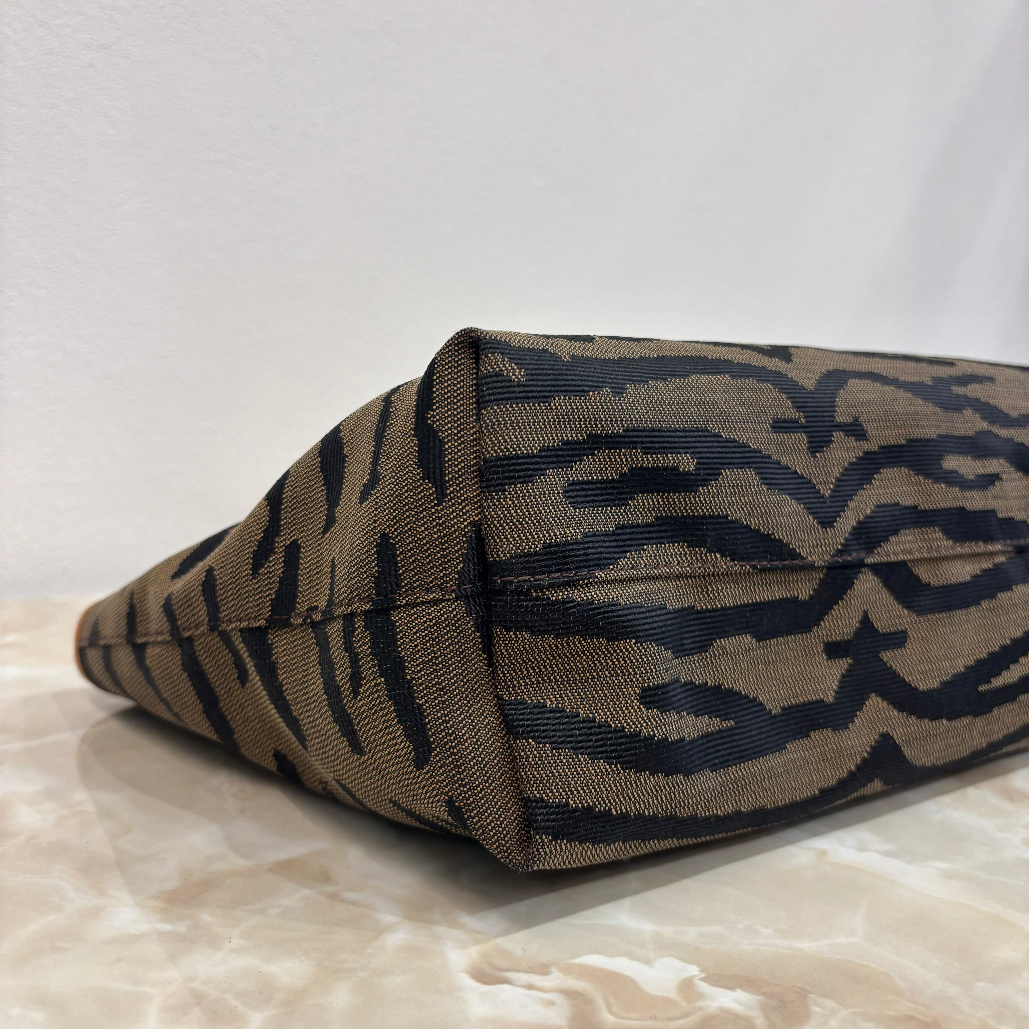 FENDI ハンドバッグ
