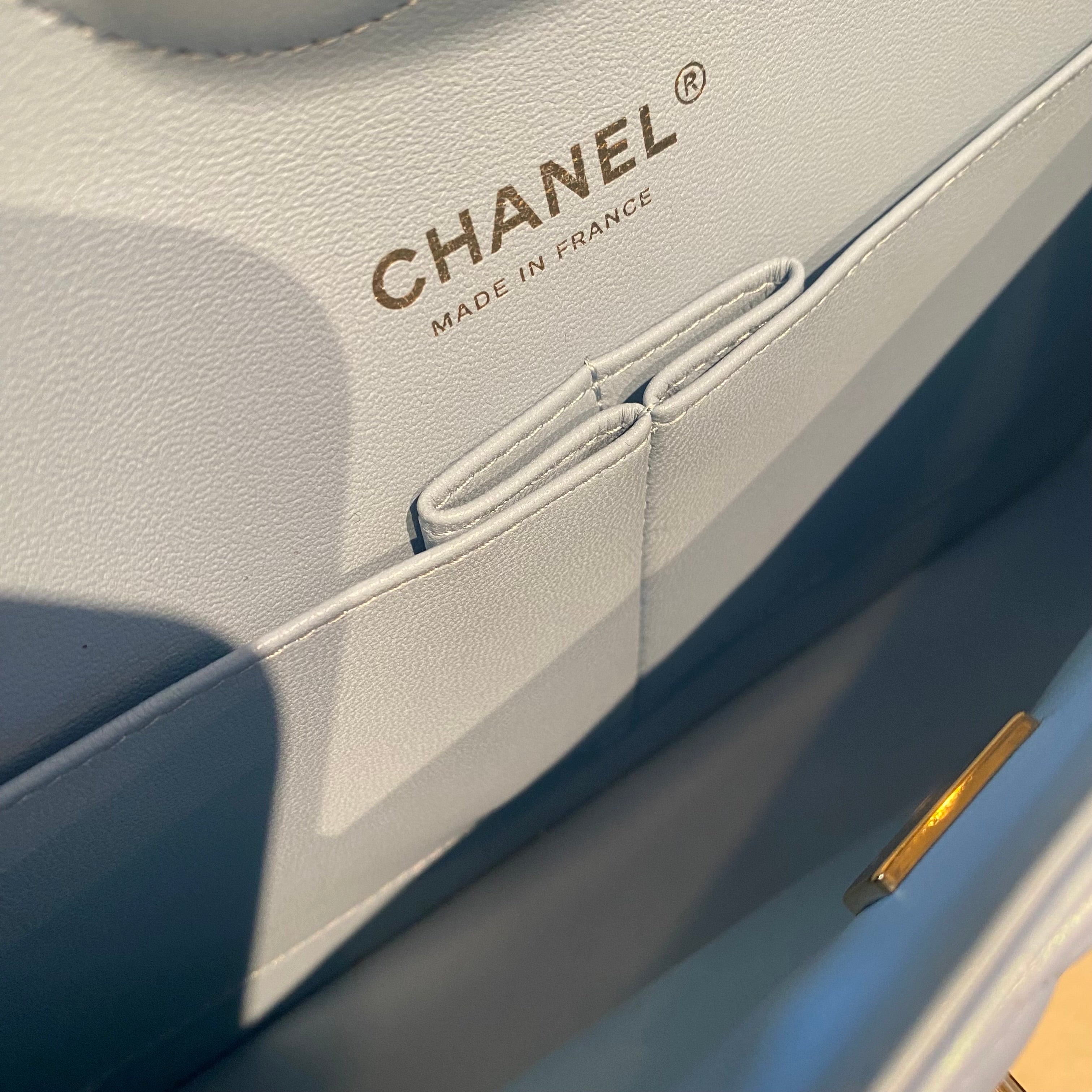 CHANEL マトラッセ キャビアスキン チェーンショルダーバッグ