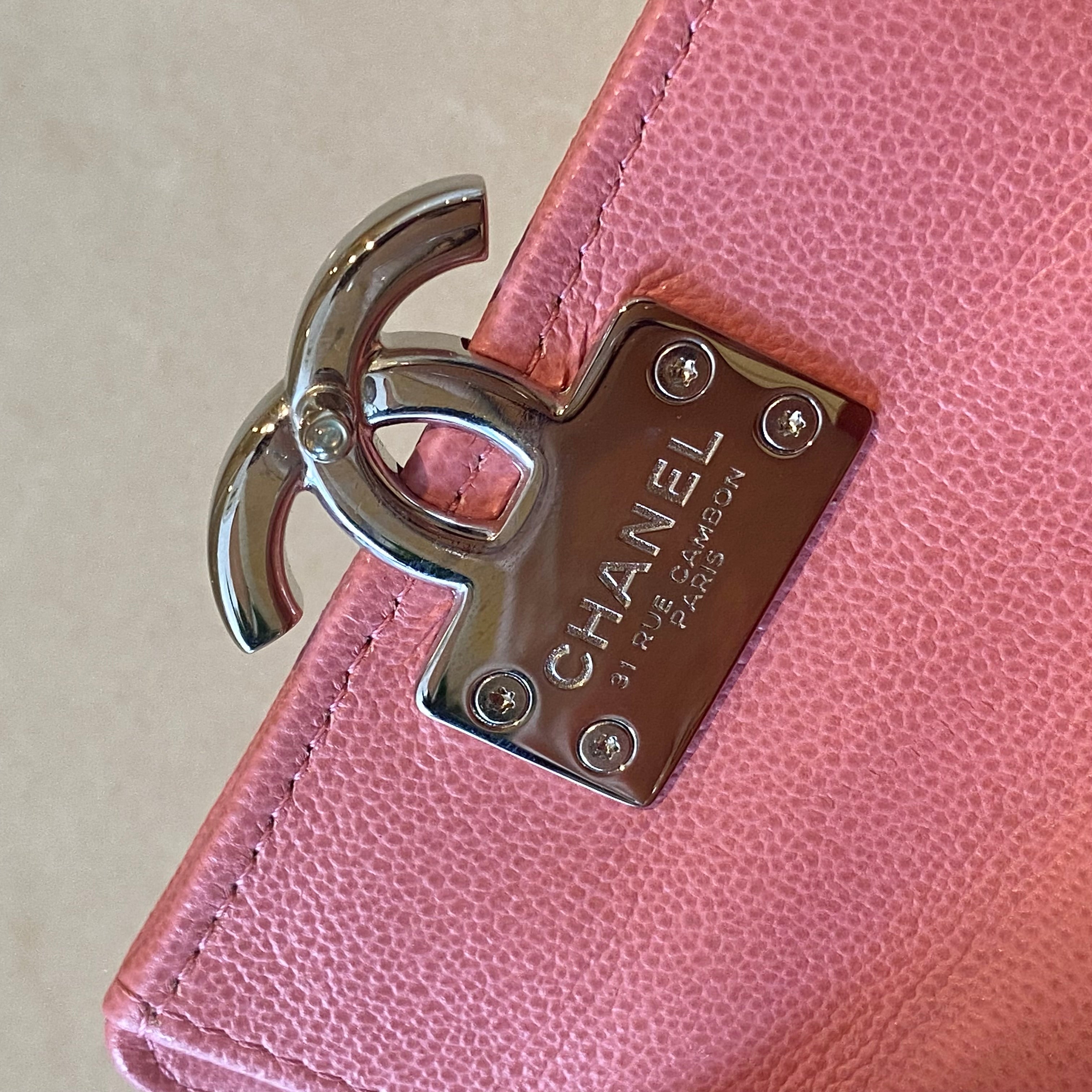 CHANEL ココマーク プッシュロック ナノウォレット