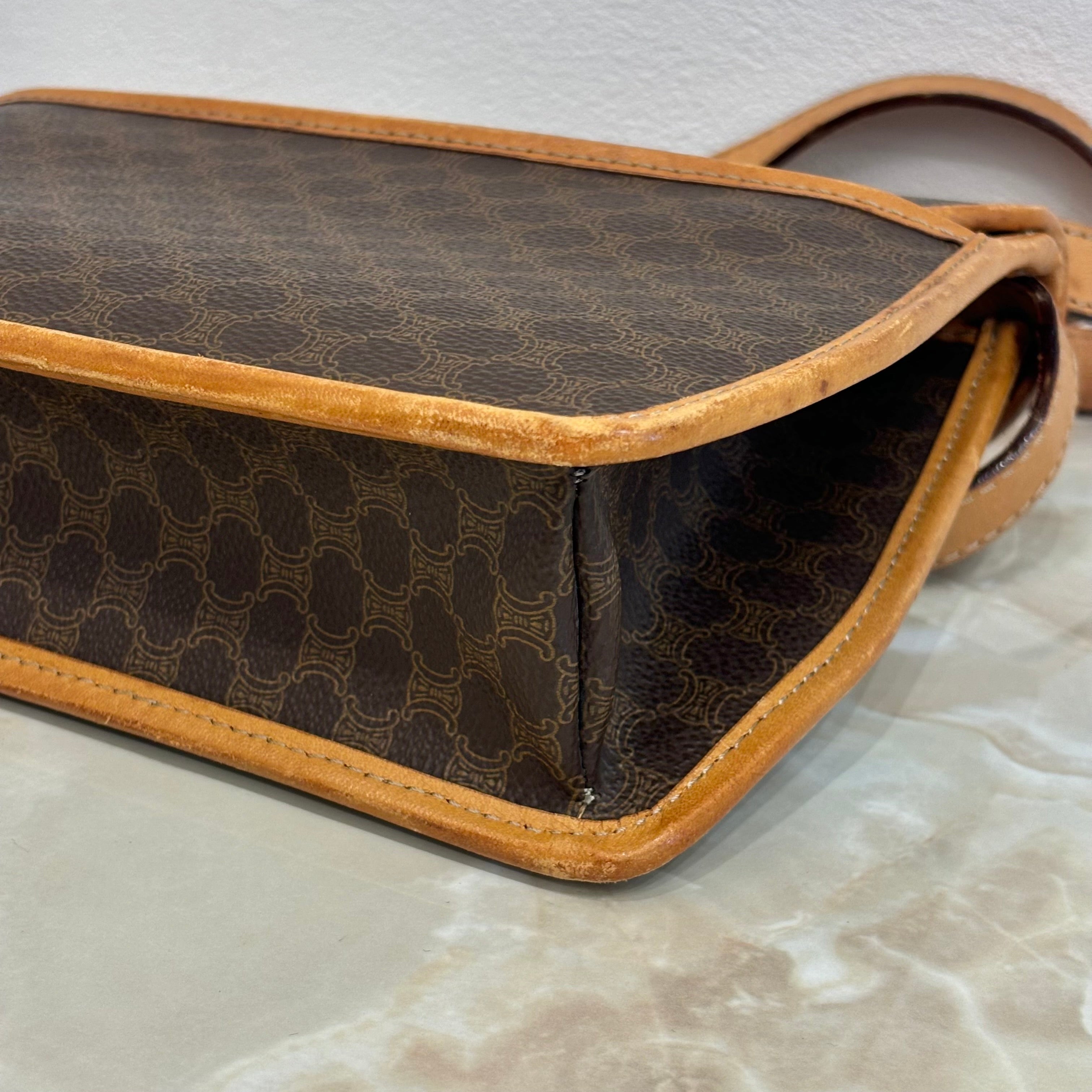 CELINE マカダムショルダーバッグ