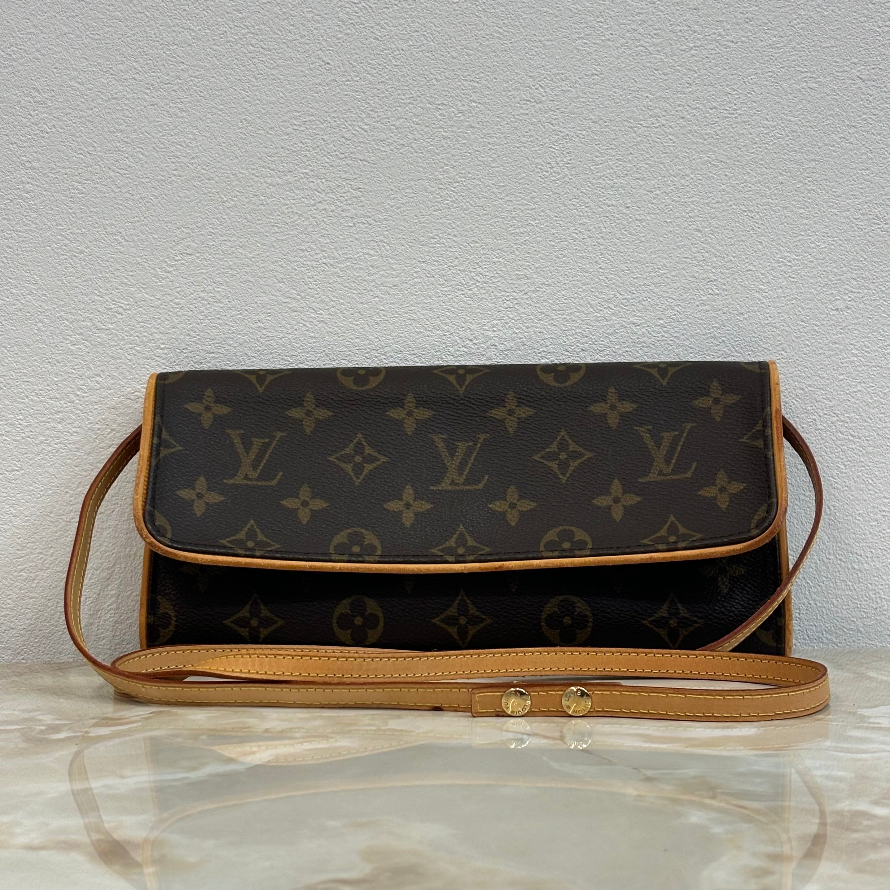 LOUIS VUITTON モノグラム ポシェット