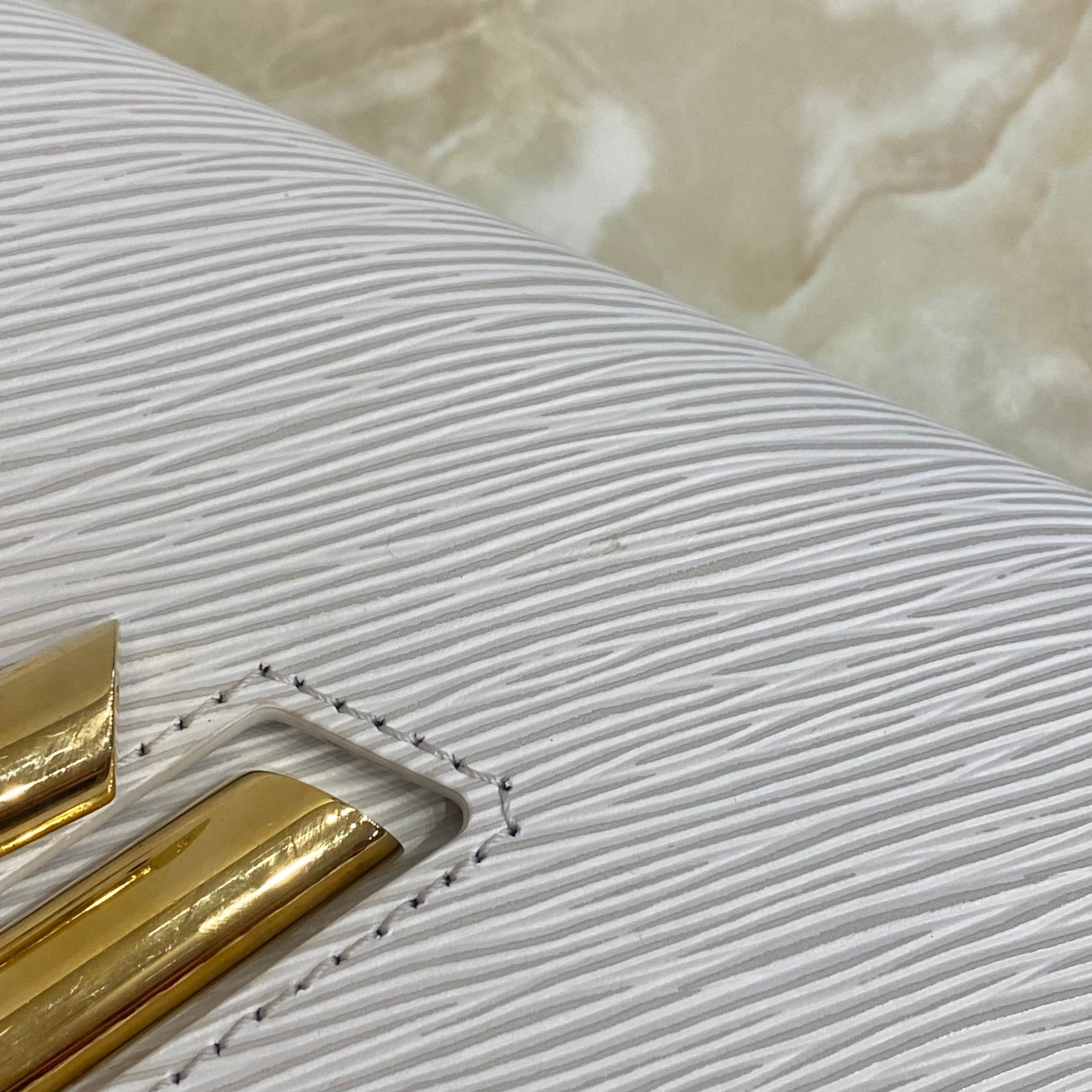 LOUIS VUITTON ショルダーバッグ