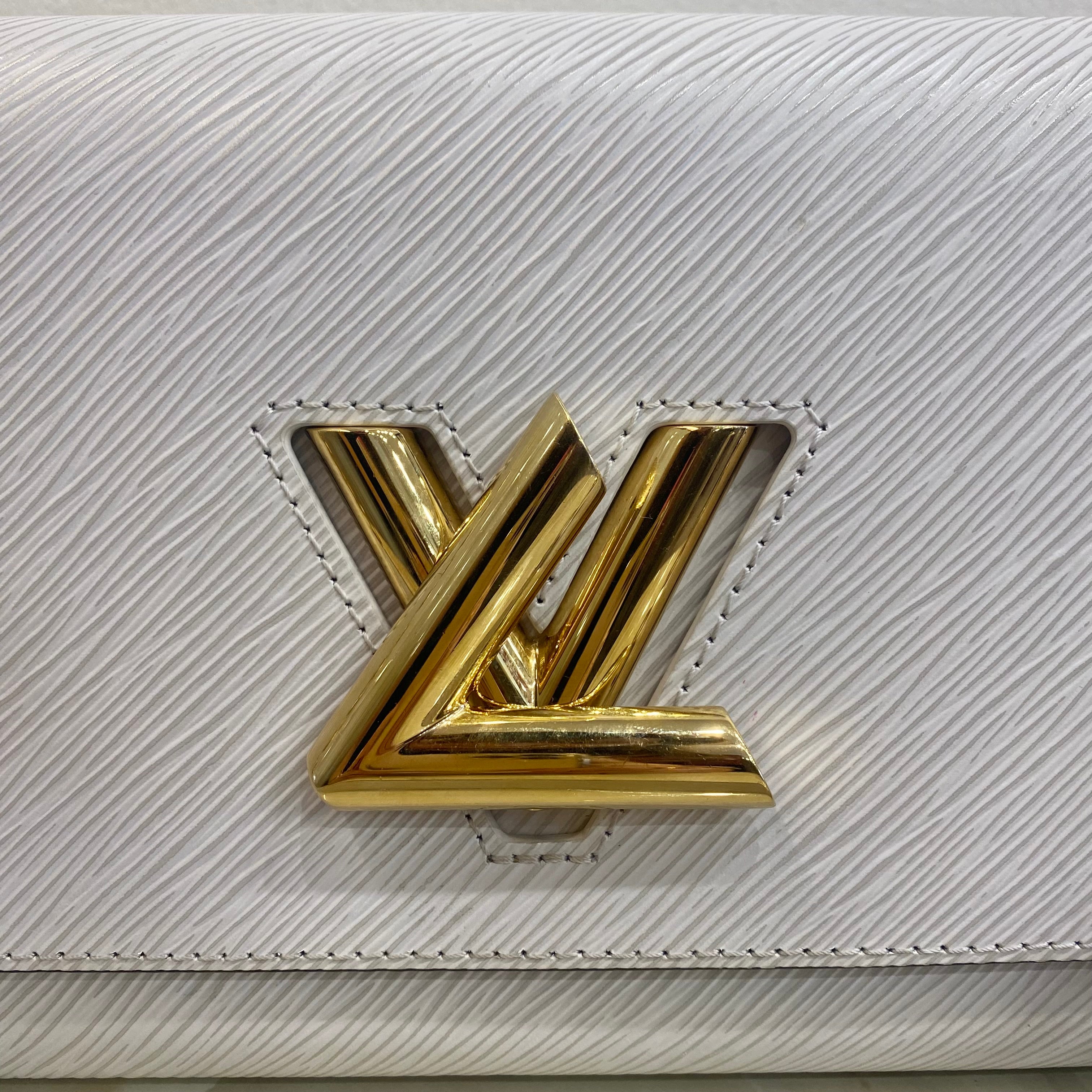 LOUIS VUITTON ショルダーバッグ