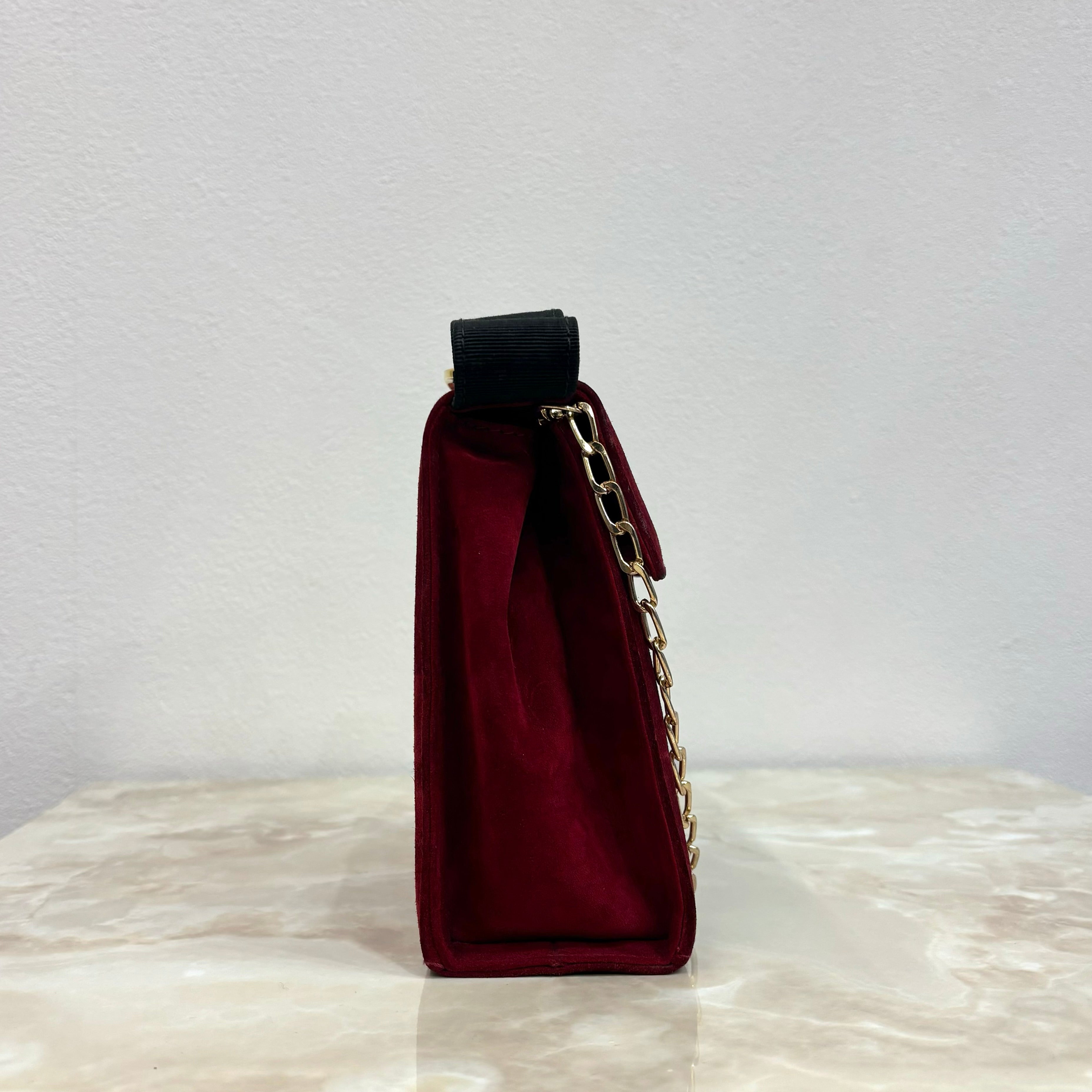 Feraggamo チェーンショルダーバッグ