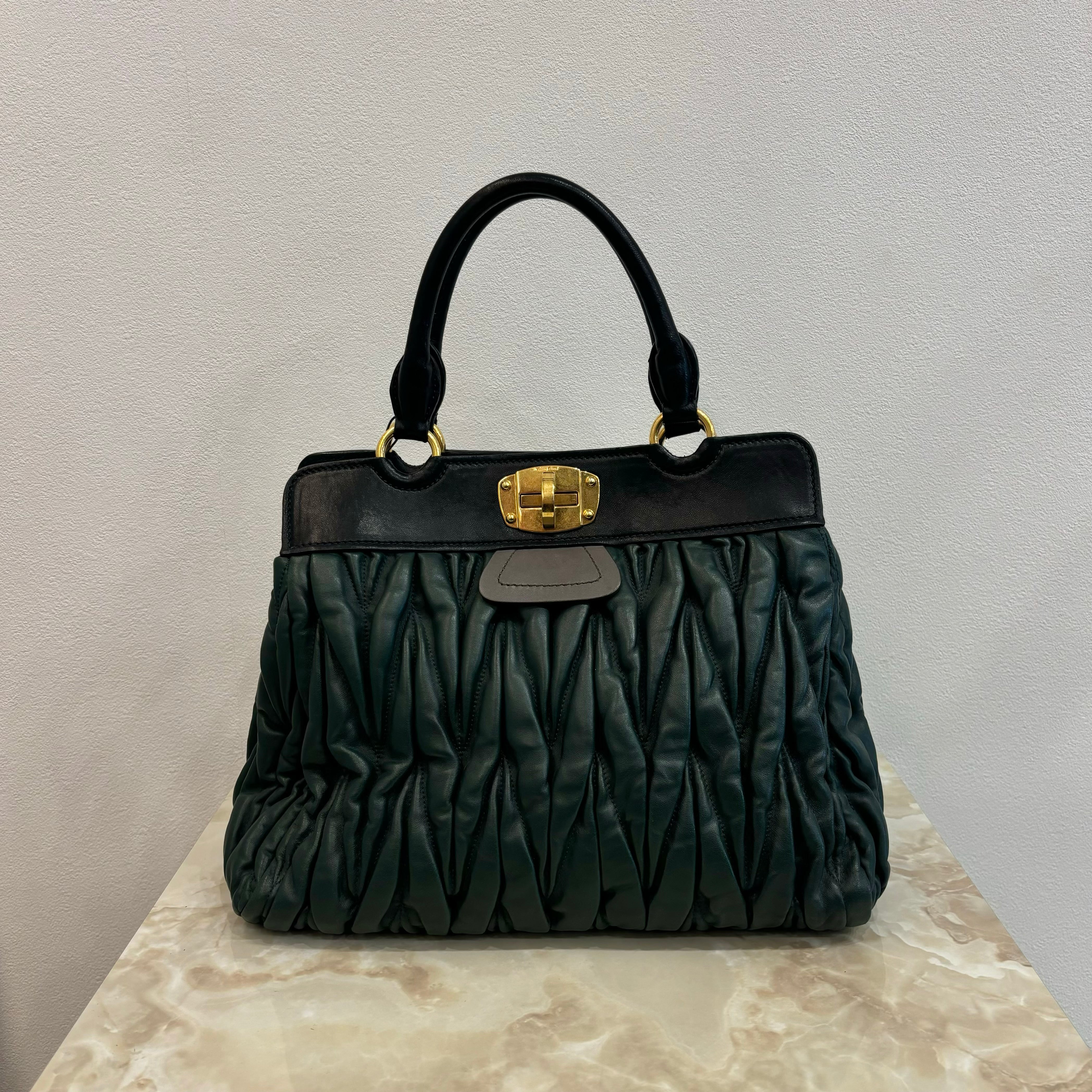 MIUMIU 2wayショルダーバッグ