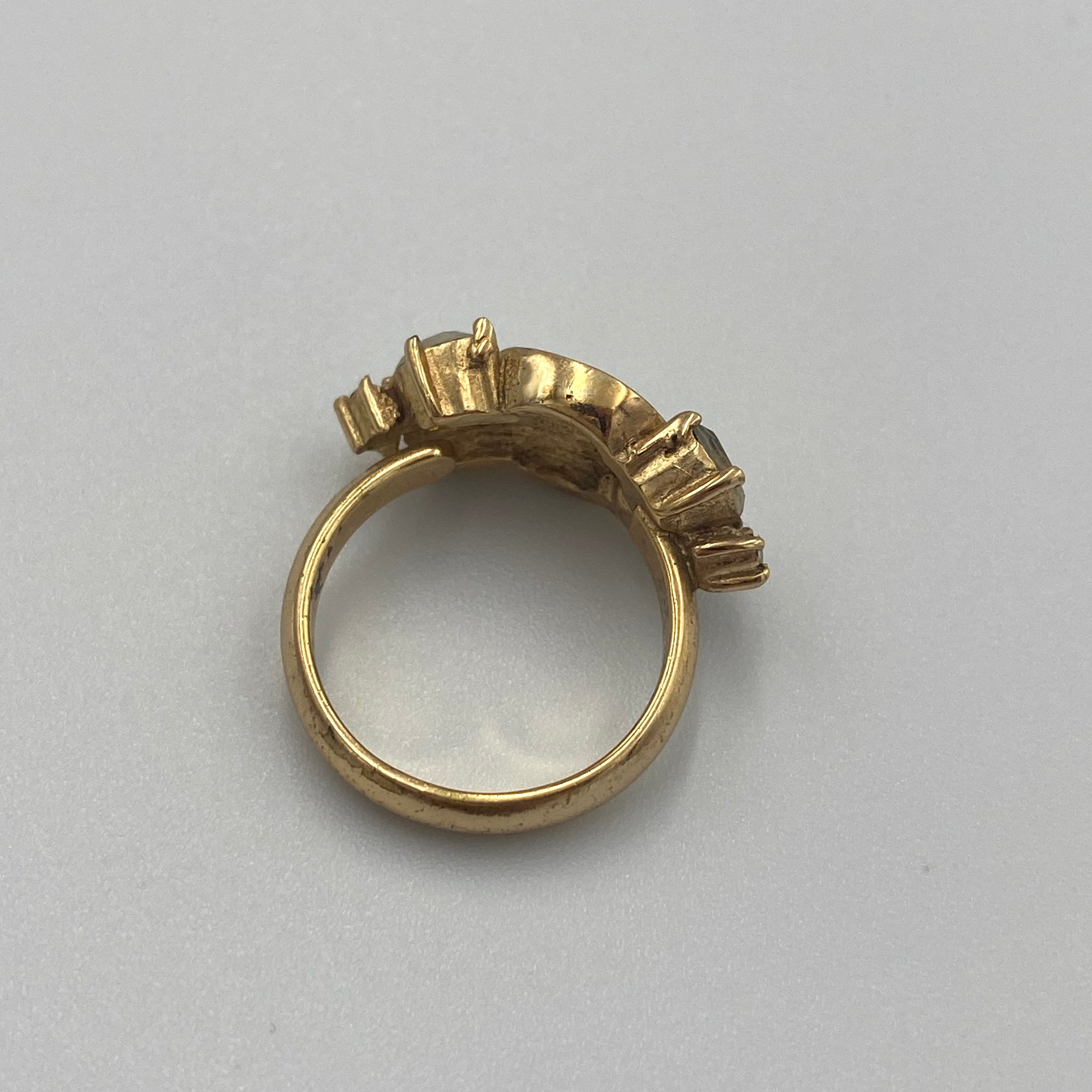 Dior CDロゴ ラインストーン リング