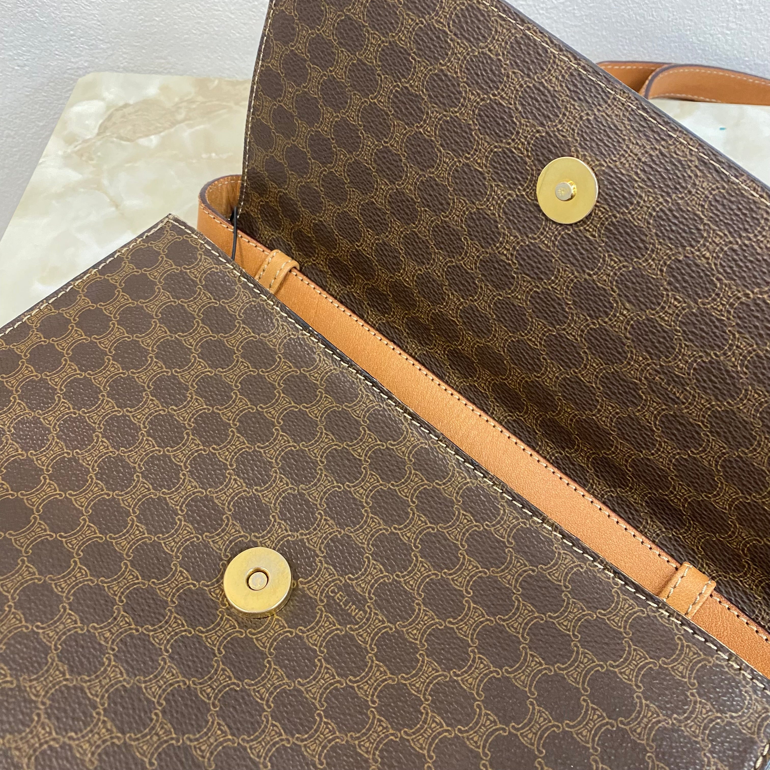 CELINE マカダム メダリオン ショルダーバッグ