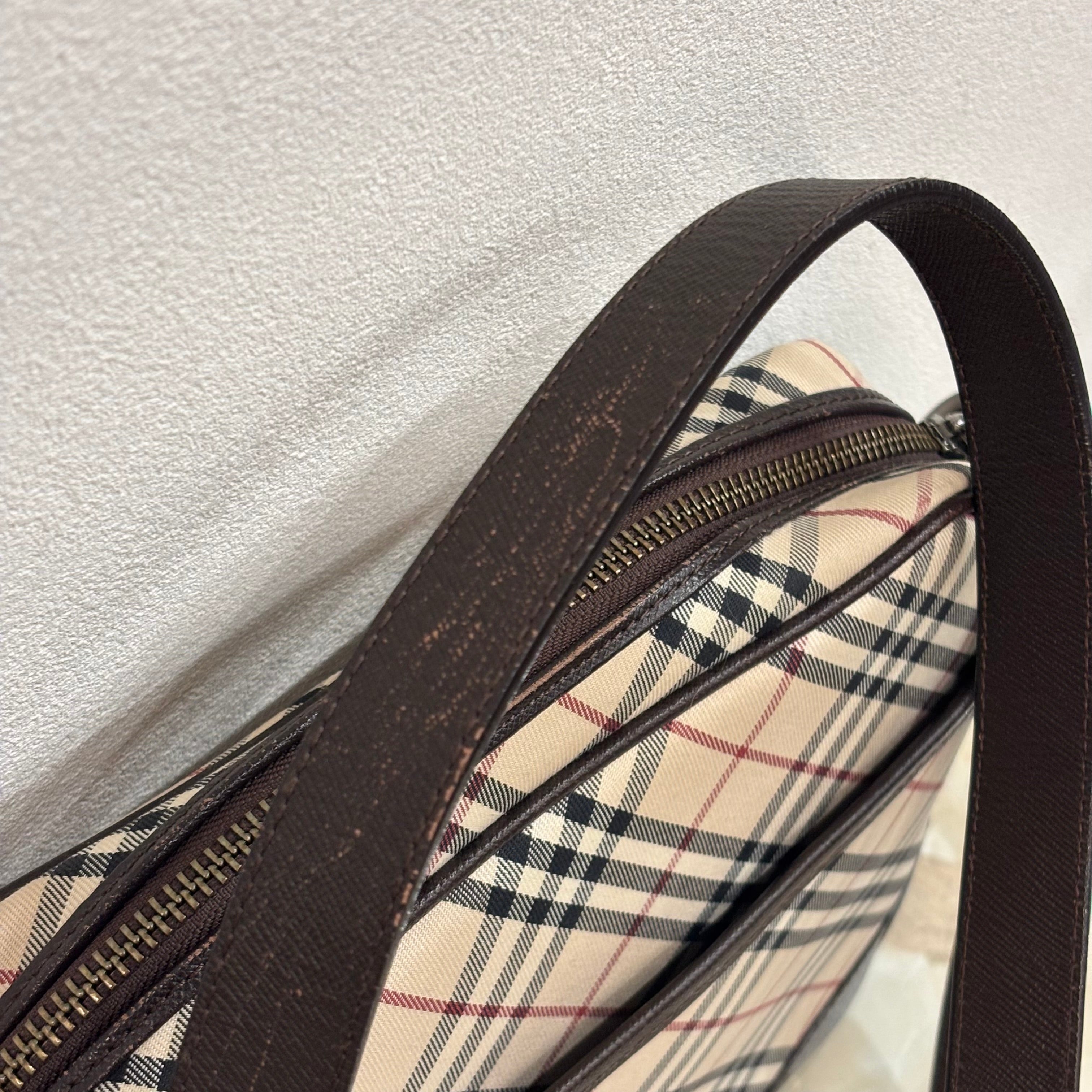 Burberry ショルダーバッグ