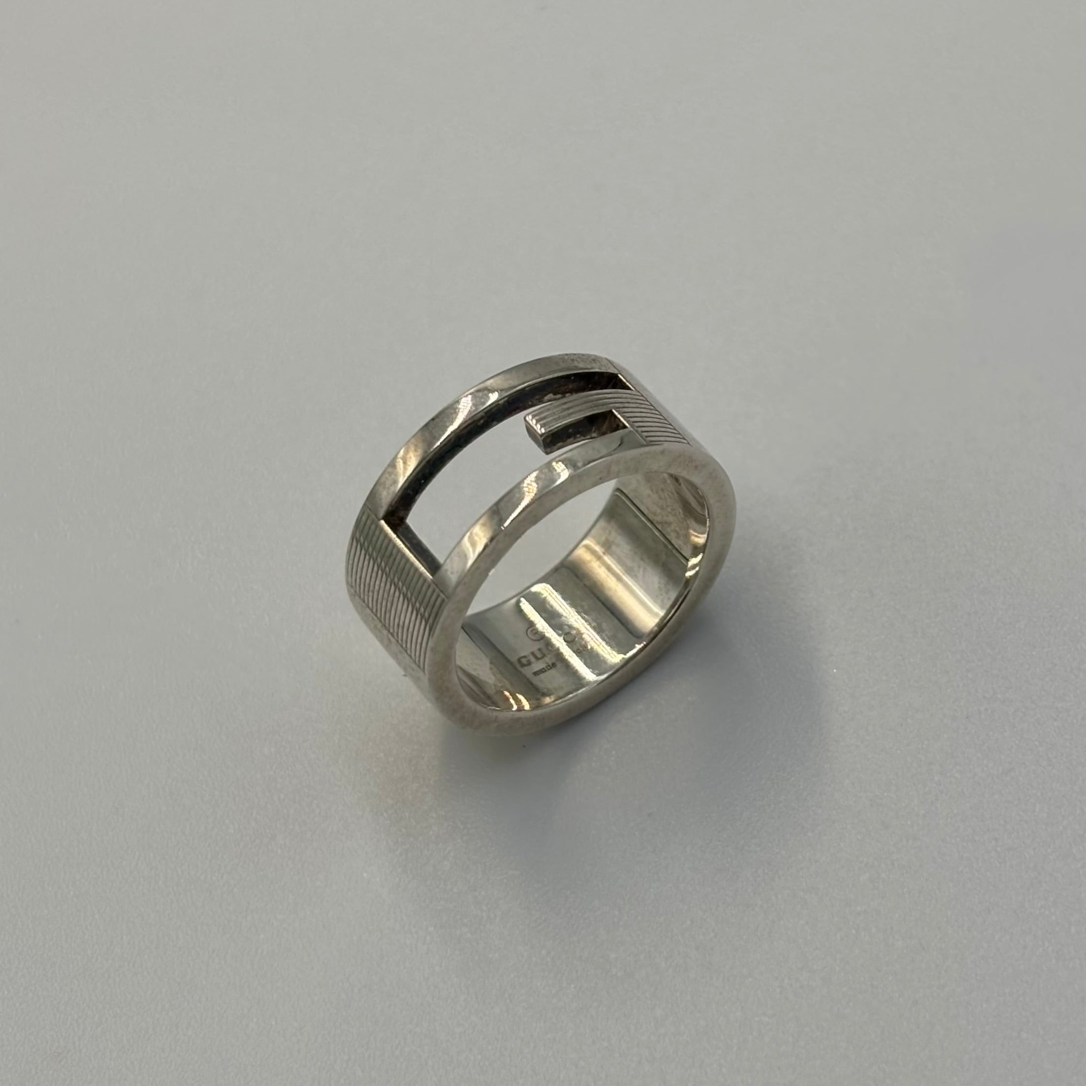 GUCCI カットアウトG リング