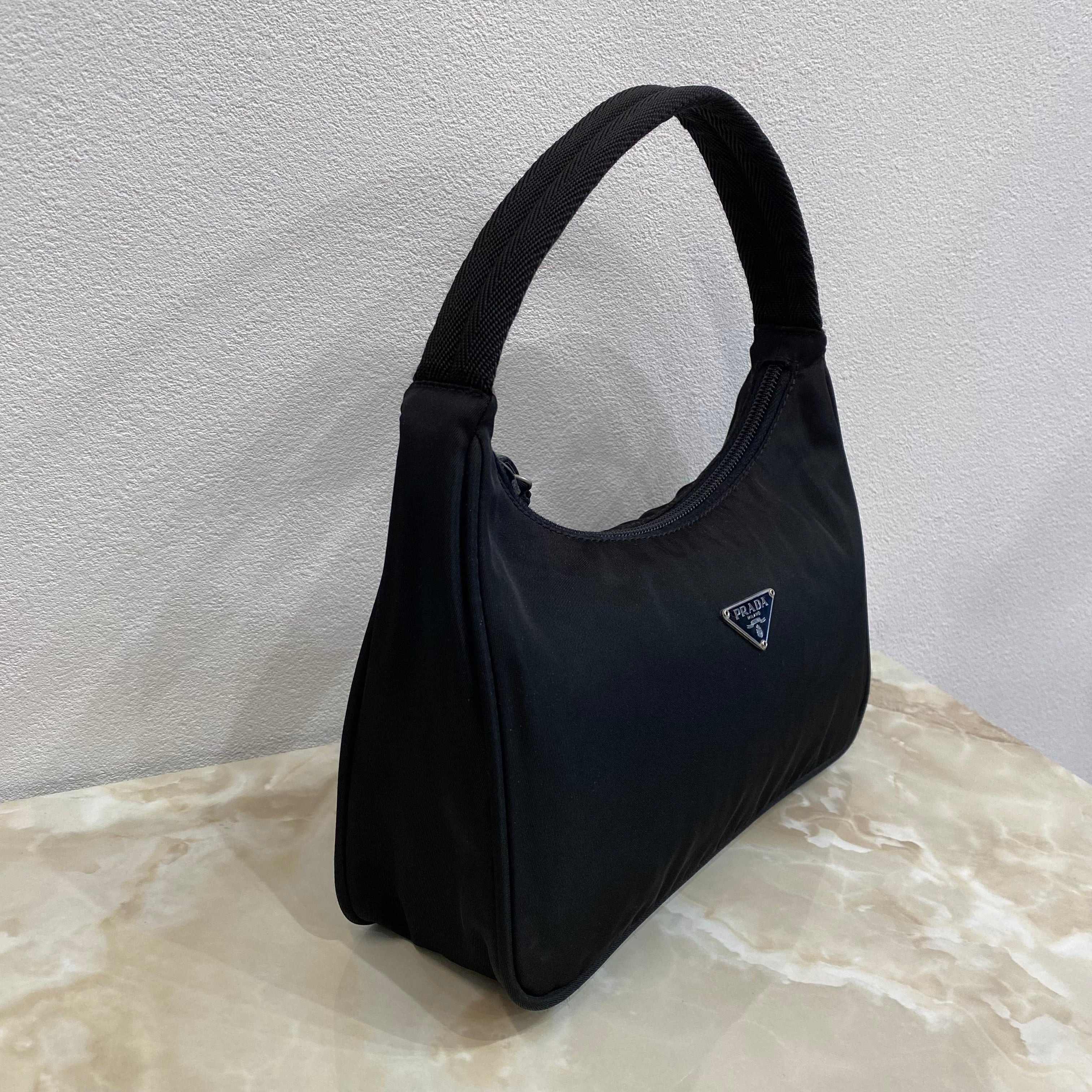 PRADA テスート ハンドバッグ