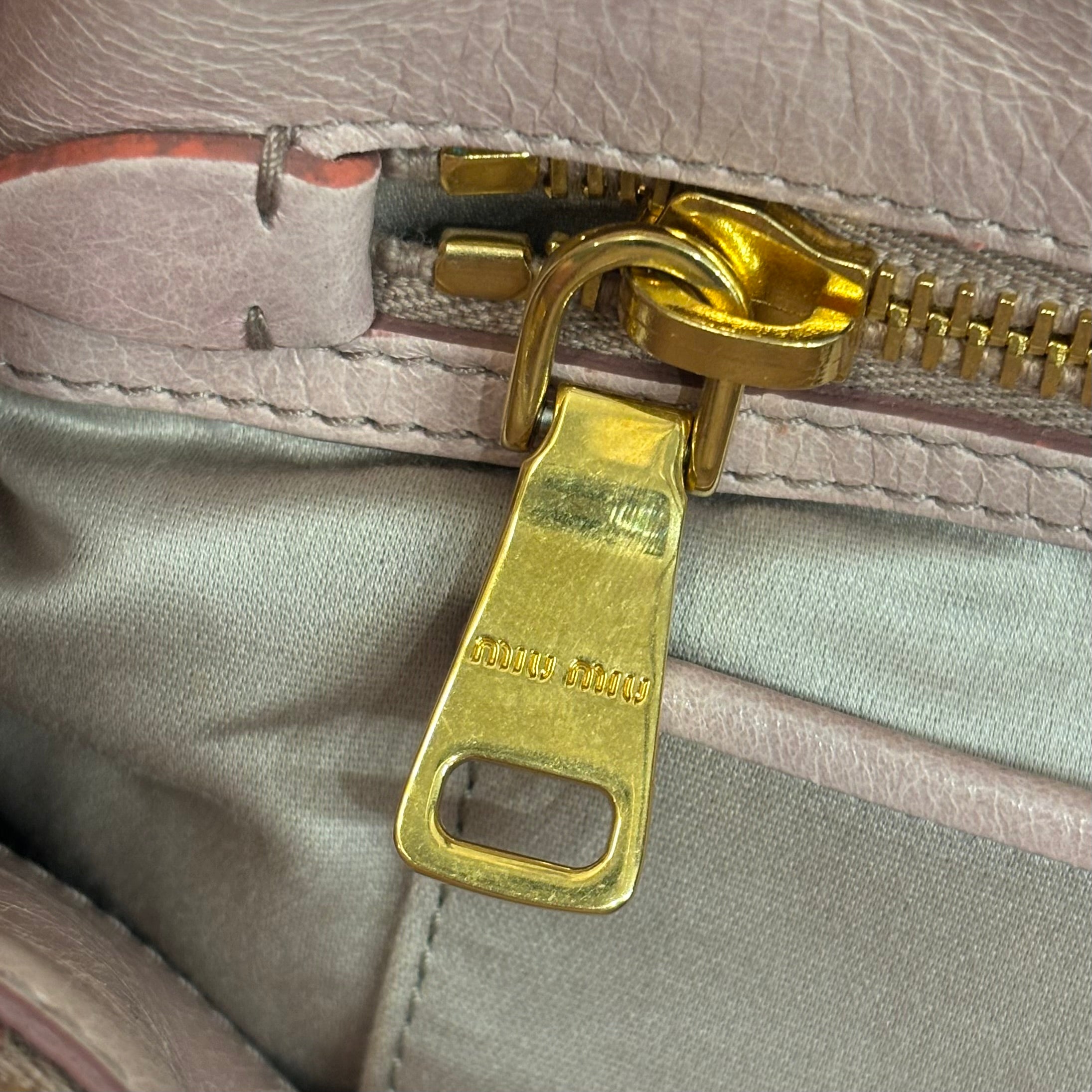 Miu Miu 2WAYバッグ