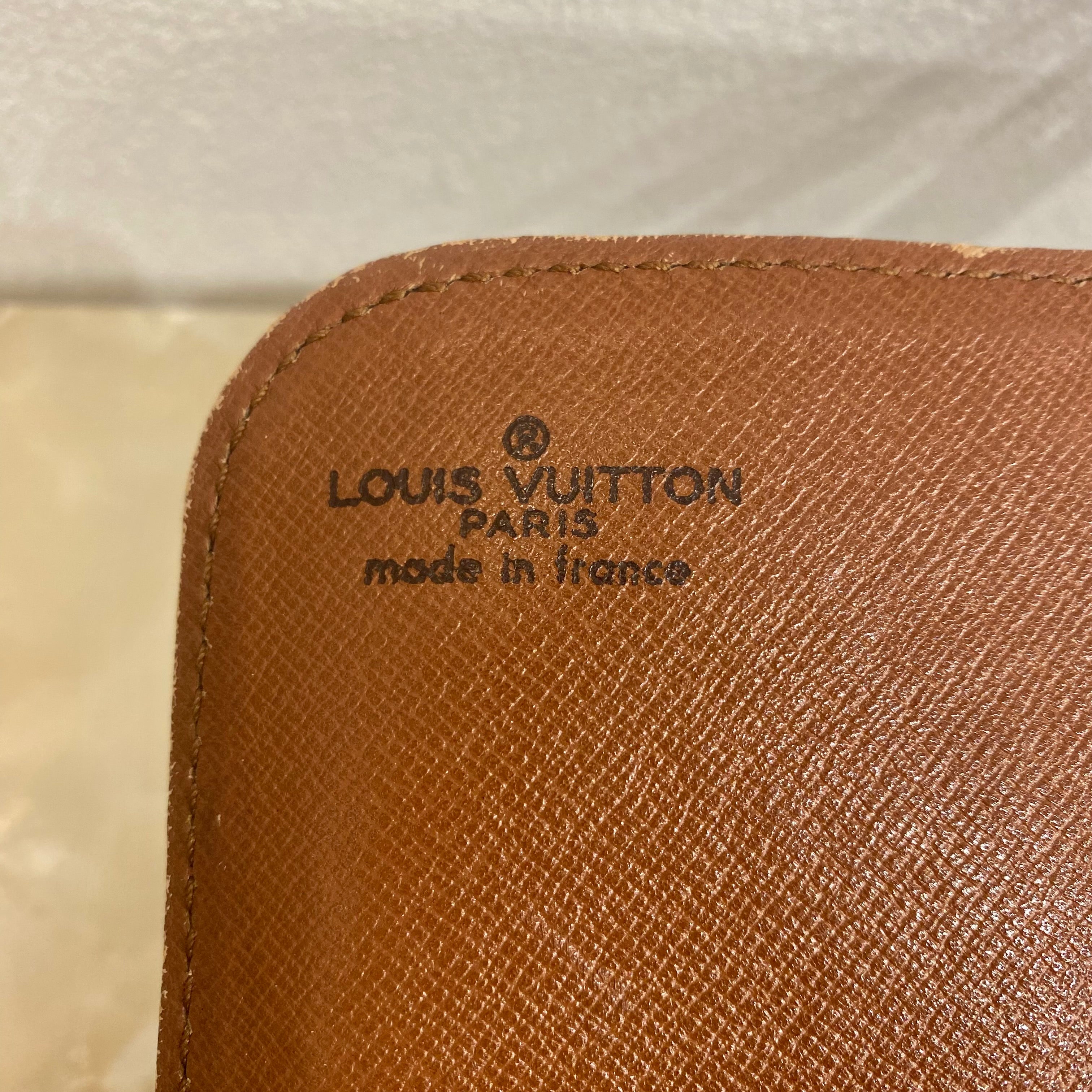 LOUIS VUITTON モノグラム カルトシエール