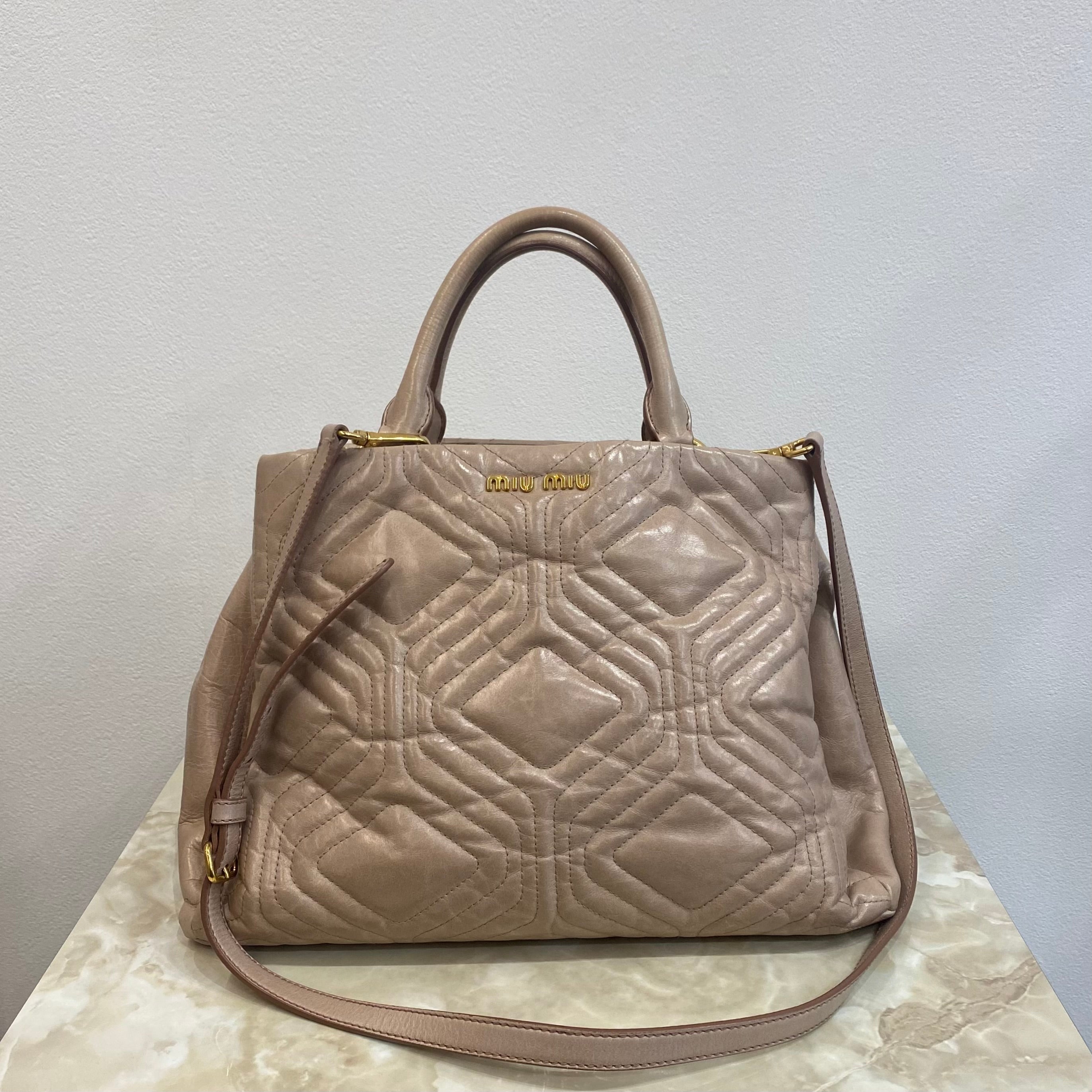 miumiu 2wayハンドバッグ