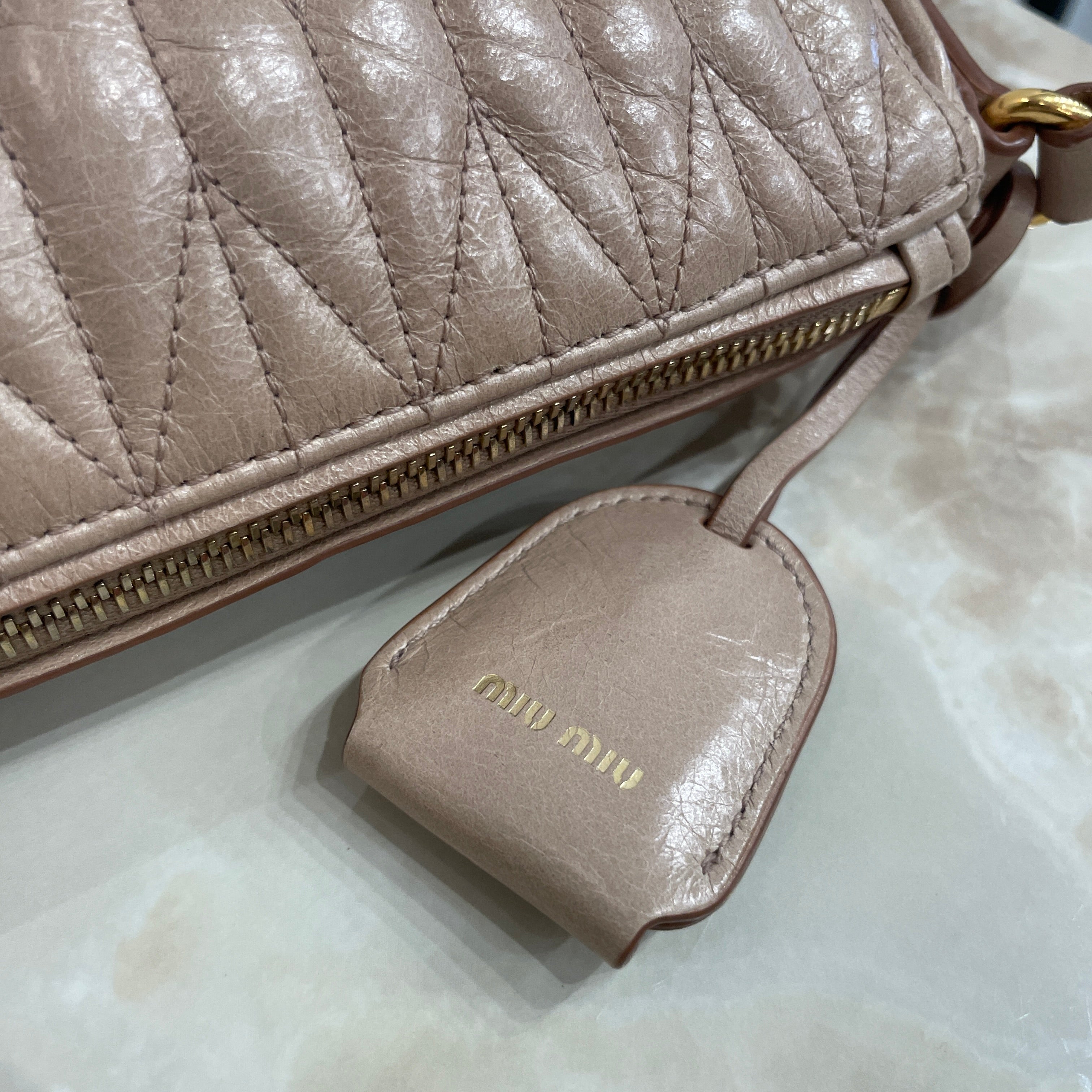 MiuMu ショルダーバッグ