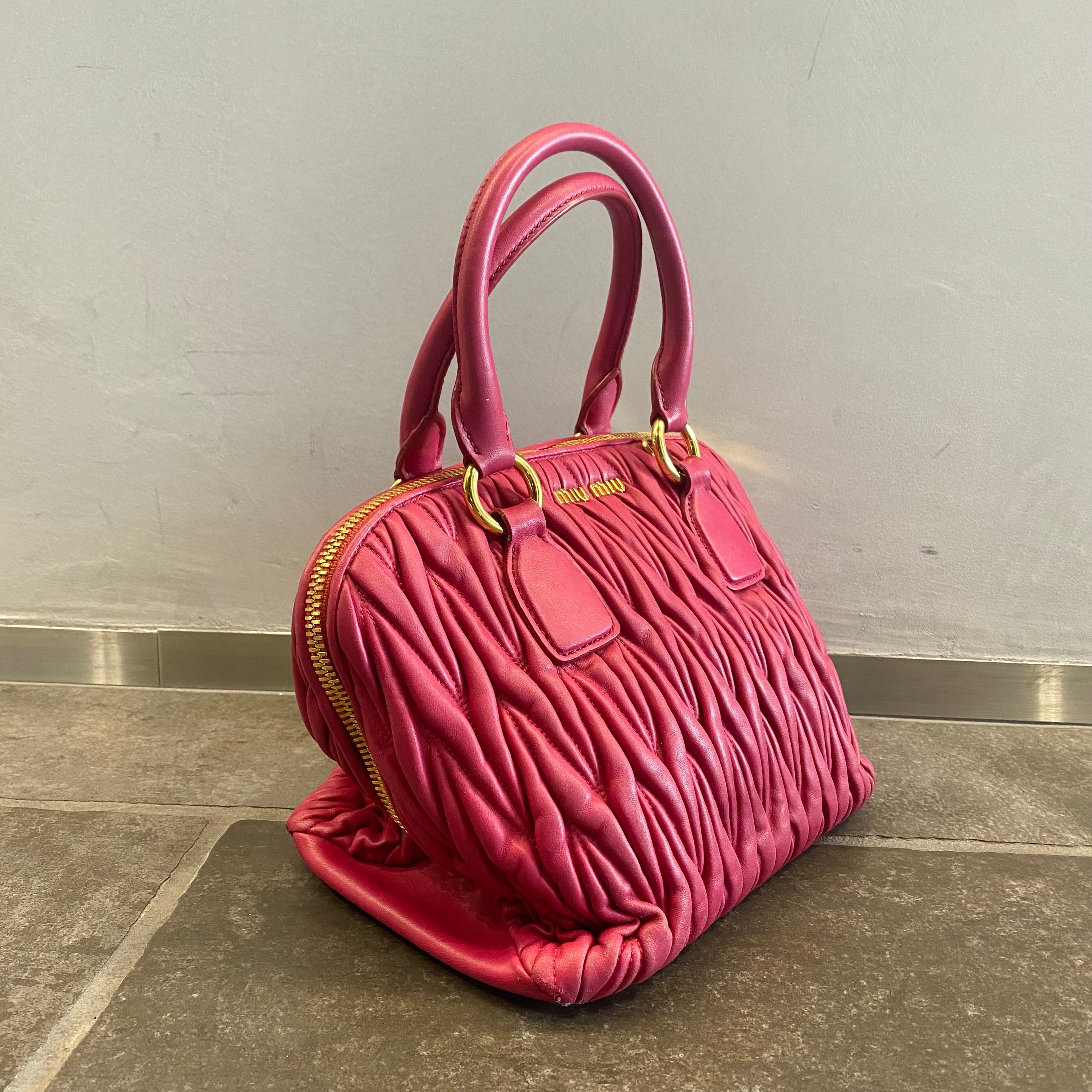 MIU MIU ハンドバッグ