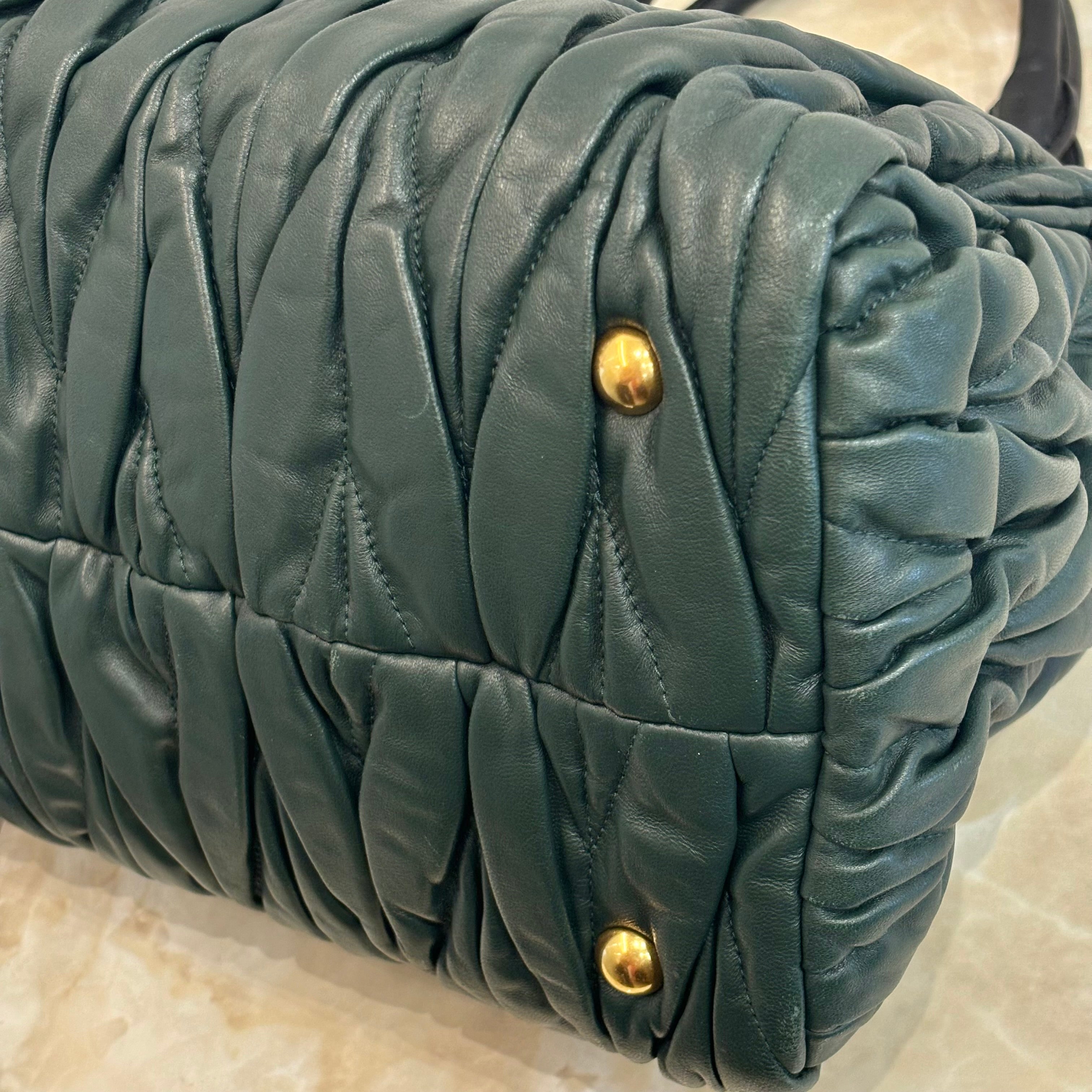 MIUMIU 2wayショルダーバッグ