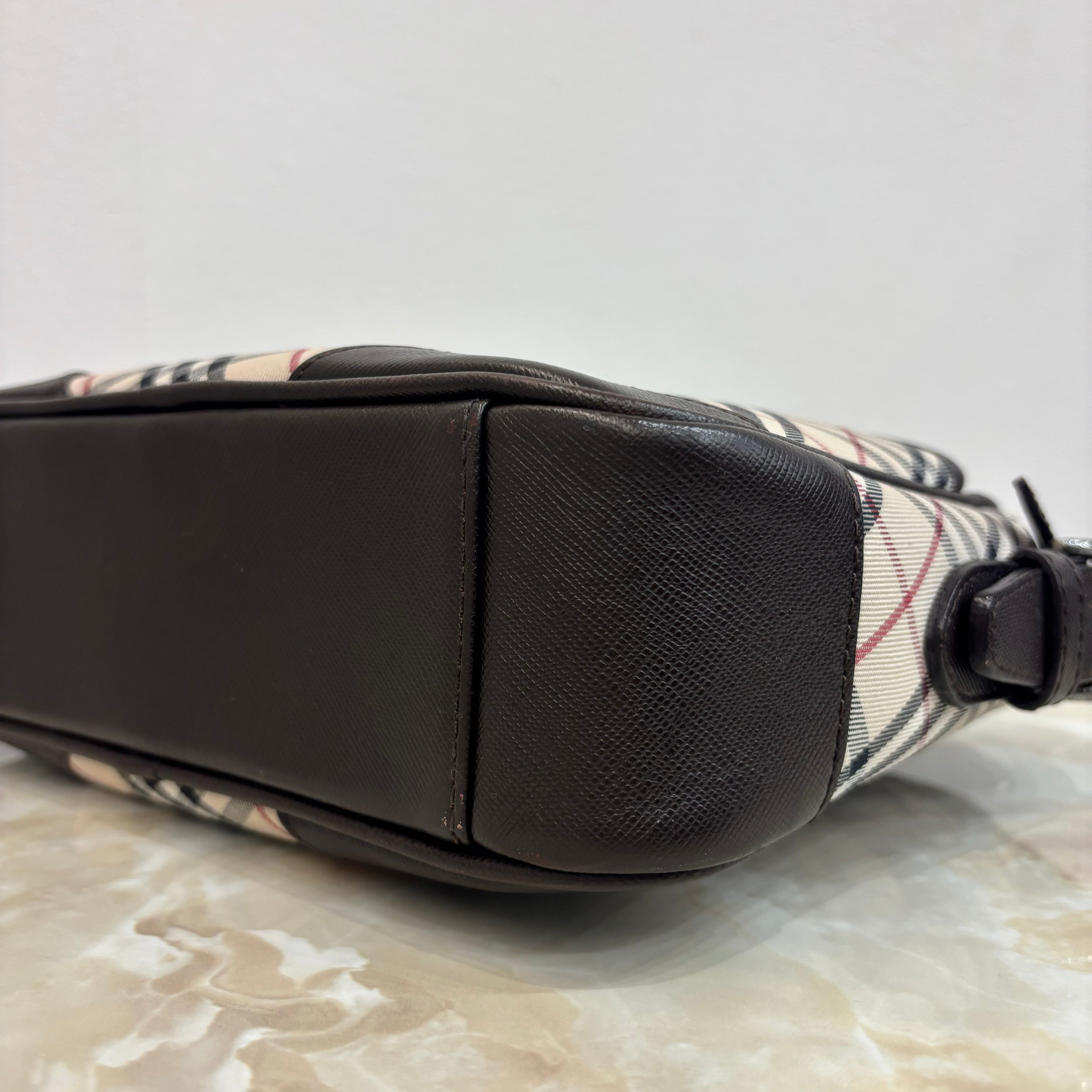 Burberry ショルダーバッグ