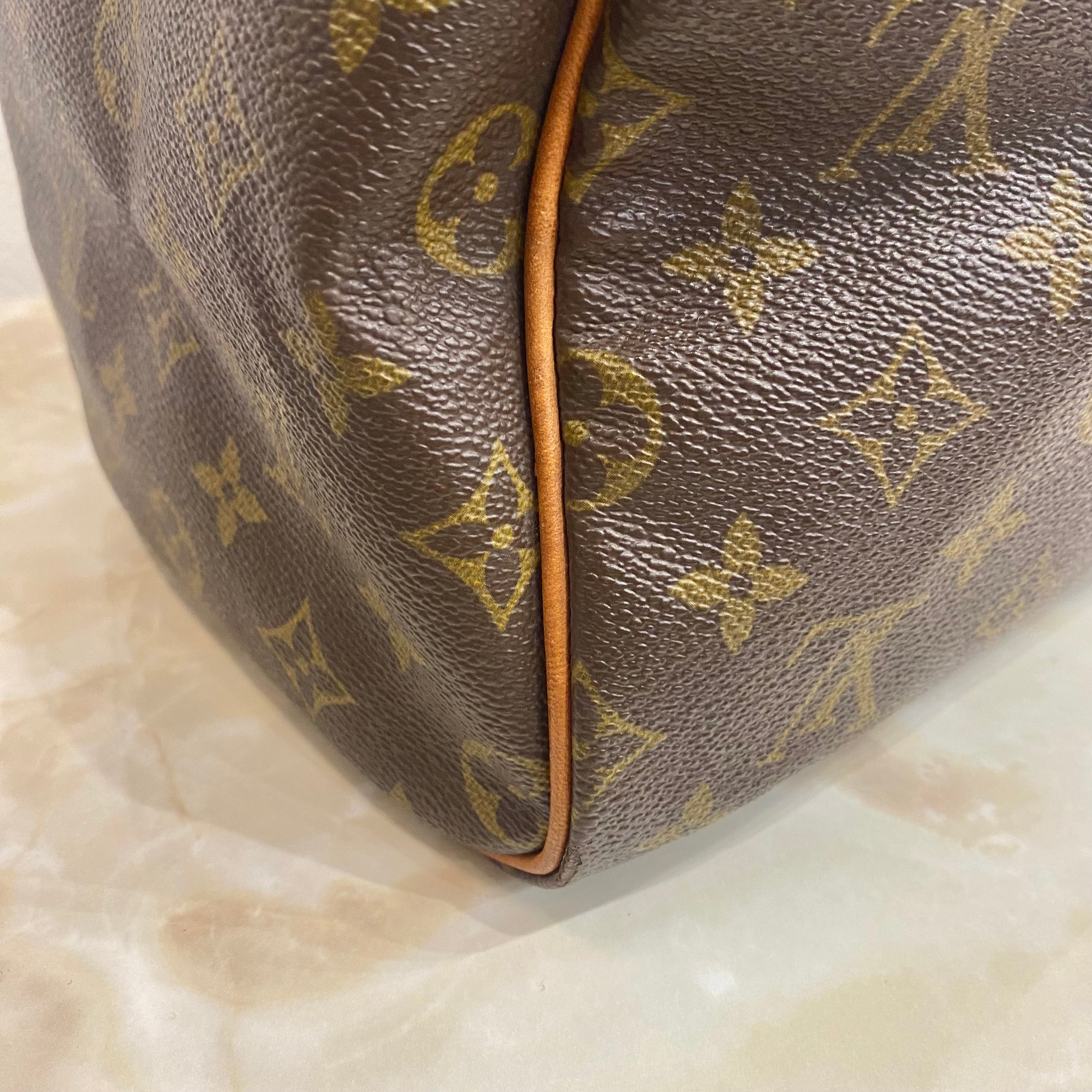 LOUIS VUITTON スピーディー30