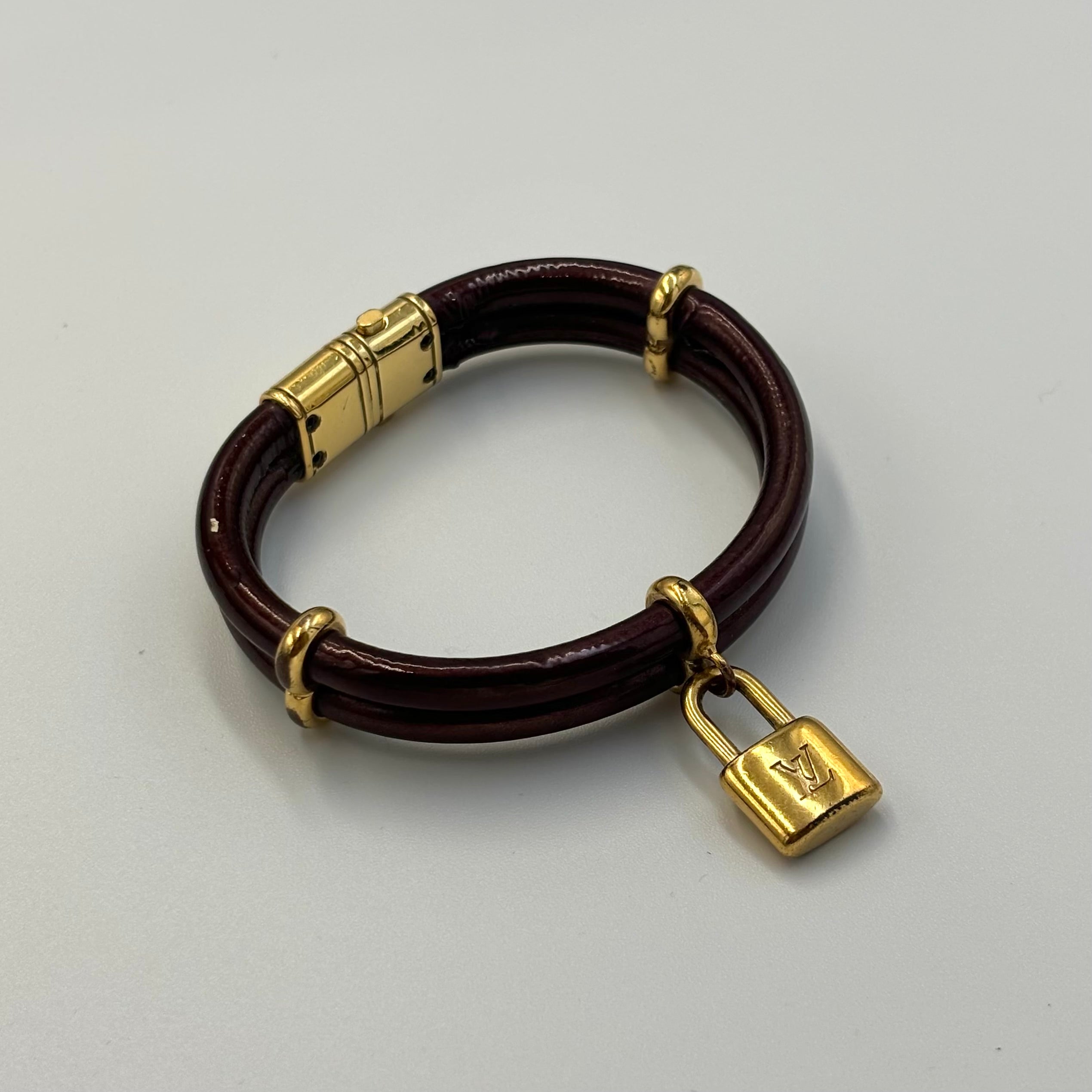 LOUIS VUITTON バングル