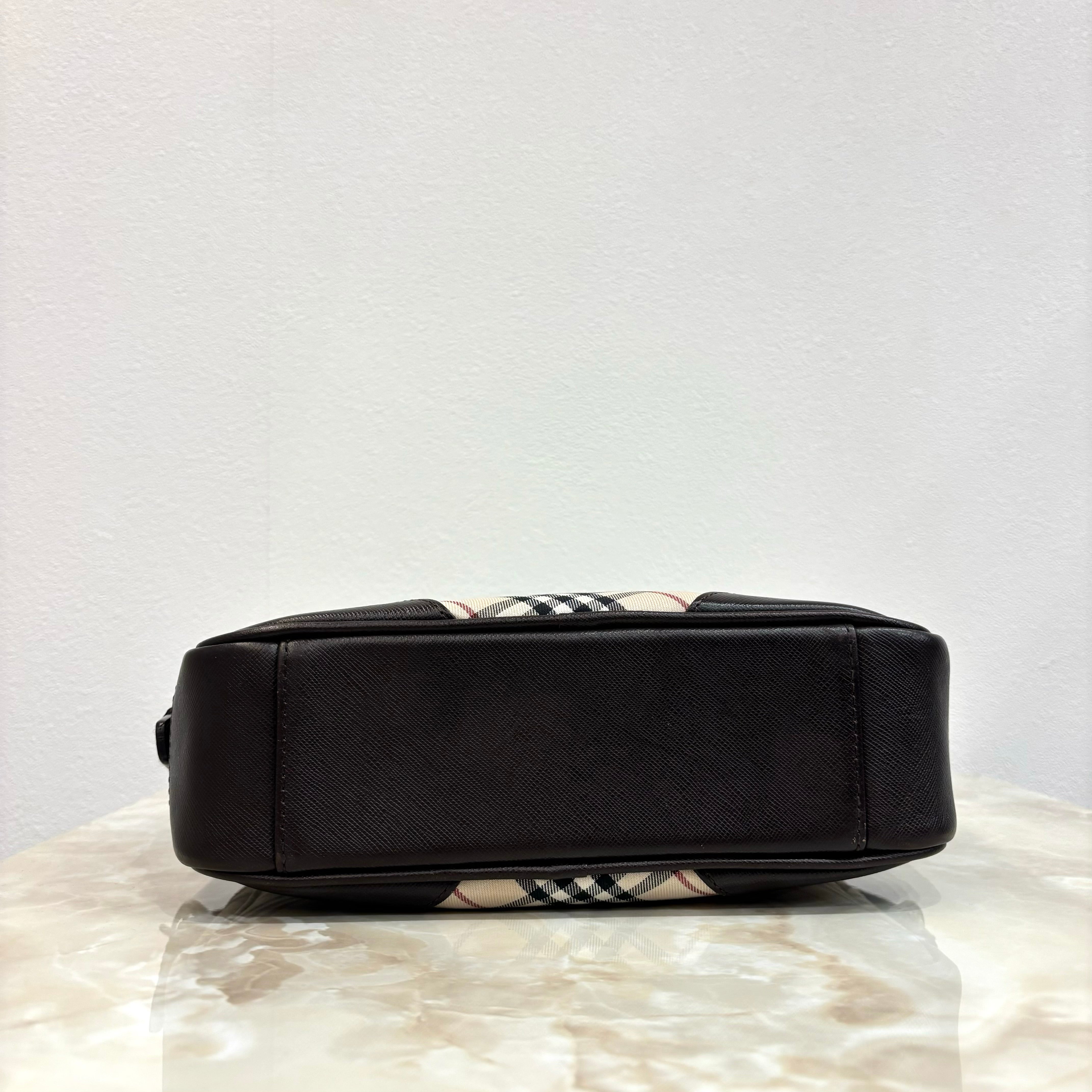Burberry ショルダーバッグ