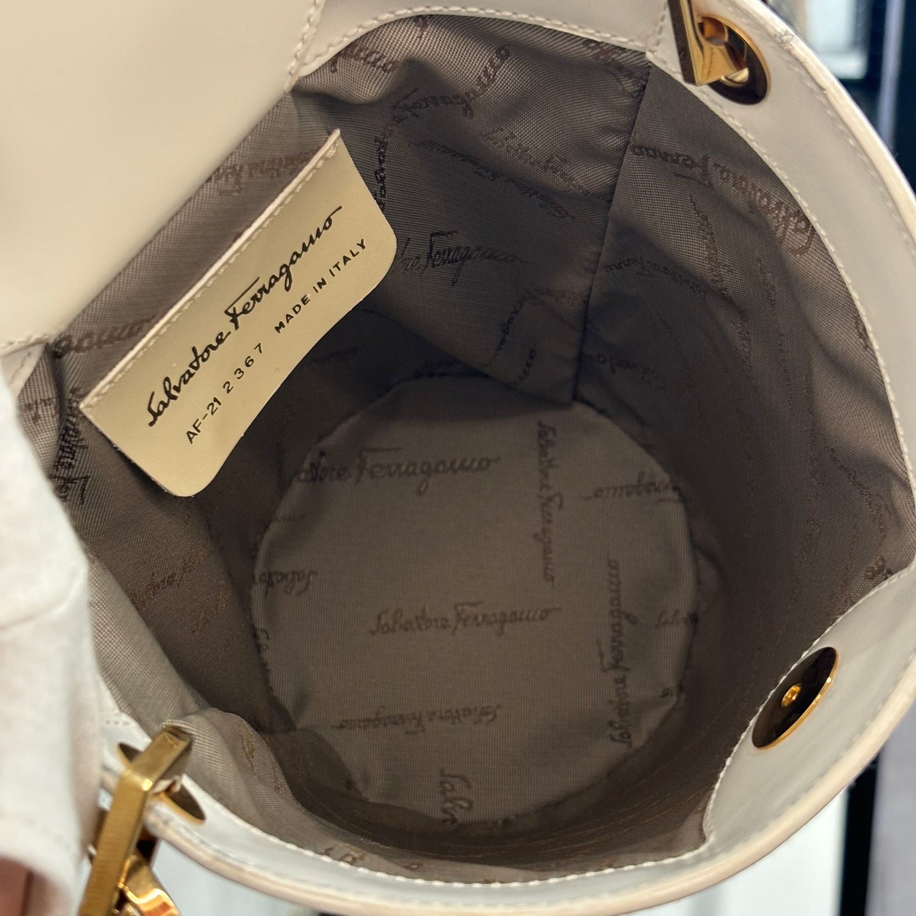 Salvatore Ferragamo ハンドバッグ